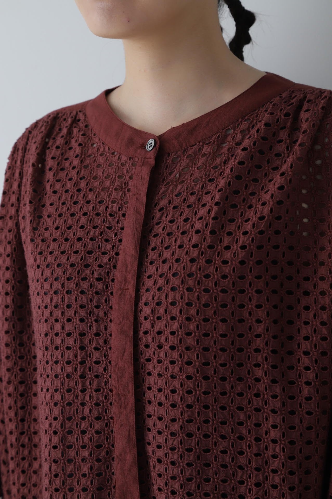 ボリュームスリーブカットワークブラウス | human woman（ヒューマン