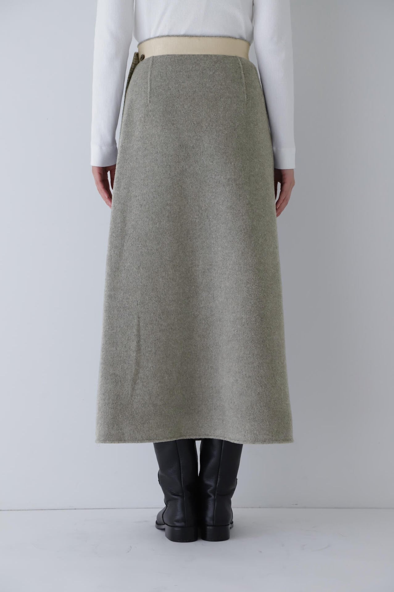 30554f00-4282-56da-94f5-c349575f705a_Image