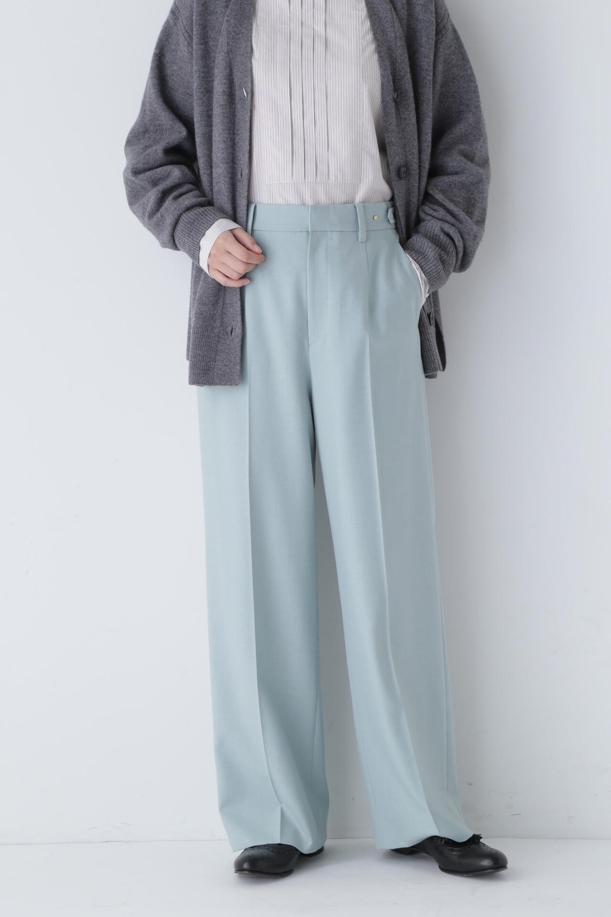 【WEB限定カラー・サイズ】センタープレスセミワイドパンツ