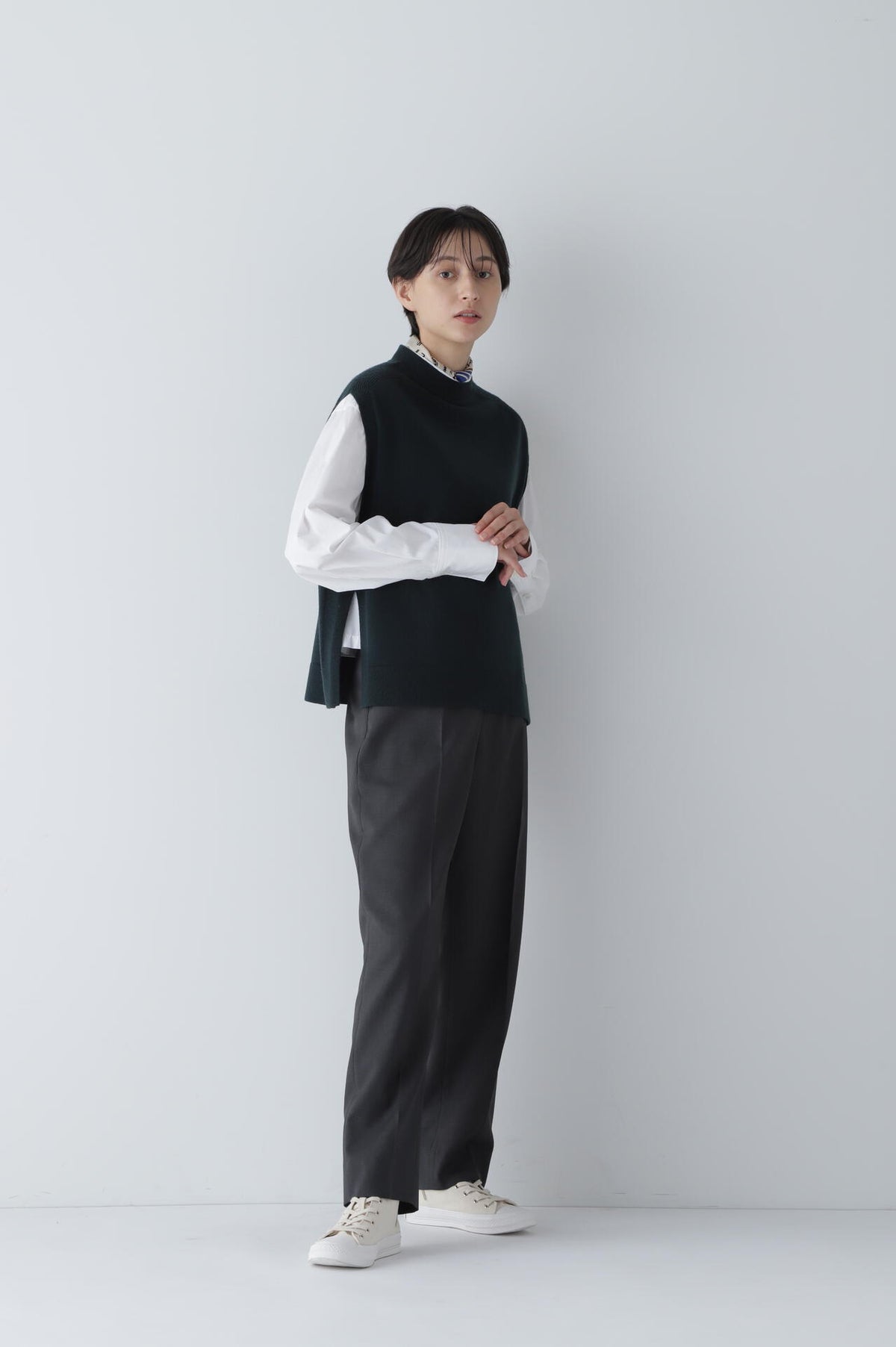 ウール調合繊ツイルパンツ