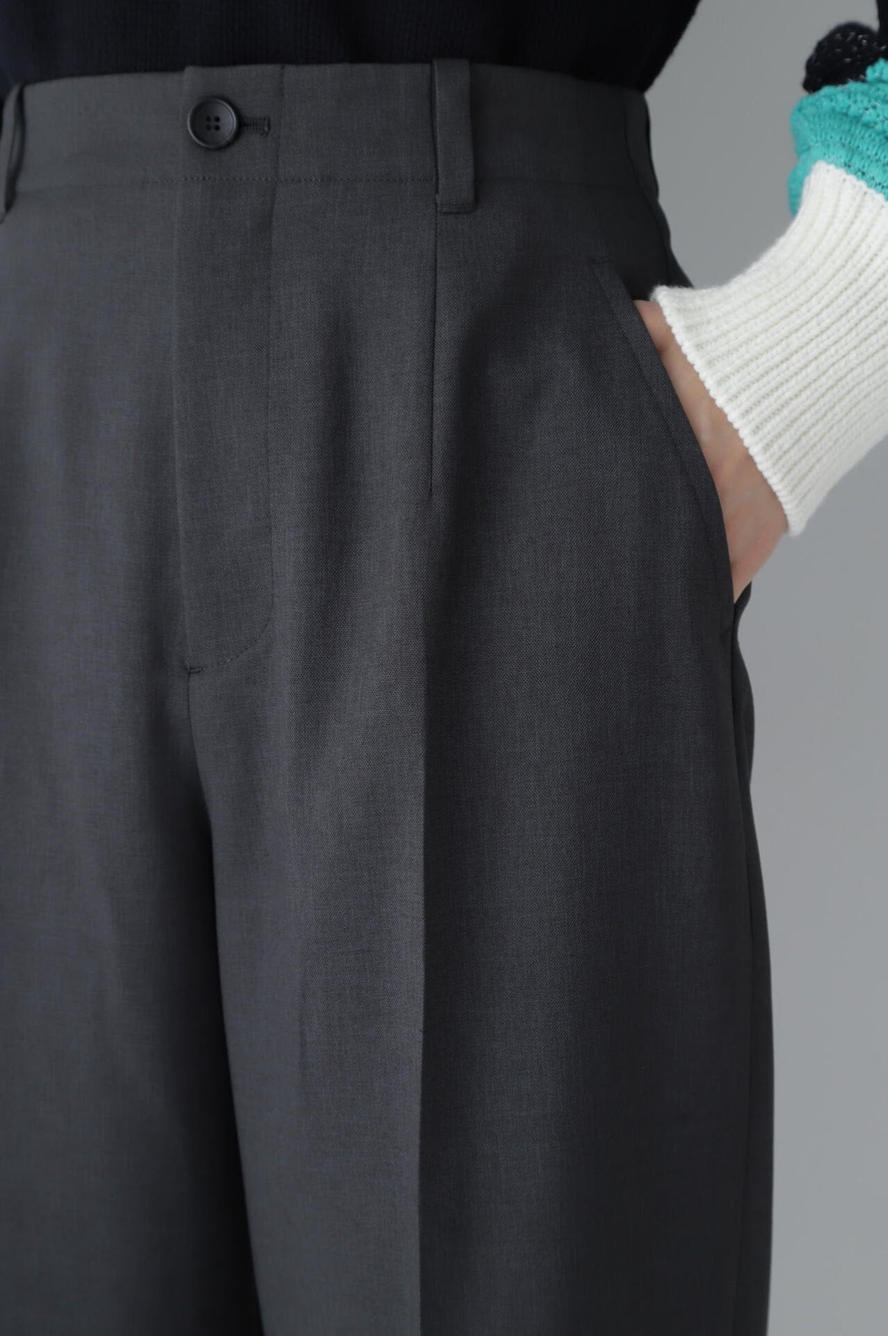 ウール調合繊ツイルパンツ | human woman（ヒューマンウーマン