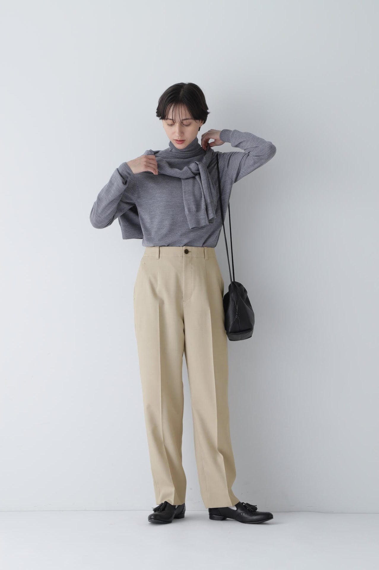 うーーる ウール調合繊ツイルパンツ | human woman（ヒューマンウーマン