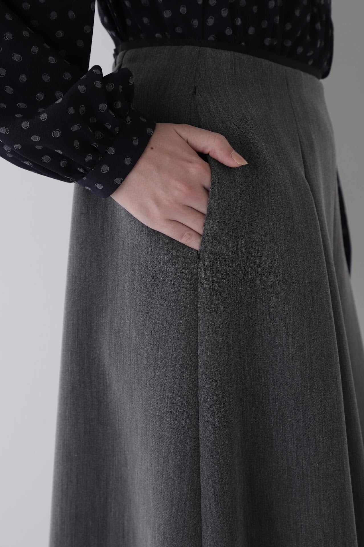 タックフレアーシルエットスカーチョ | human woman（ヒューマン