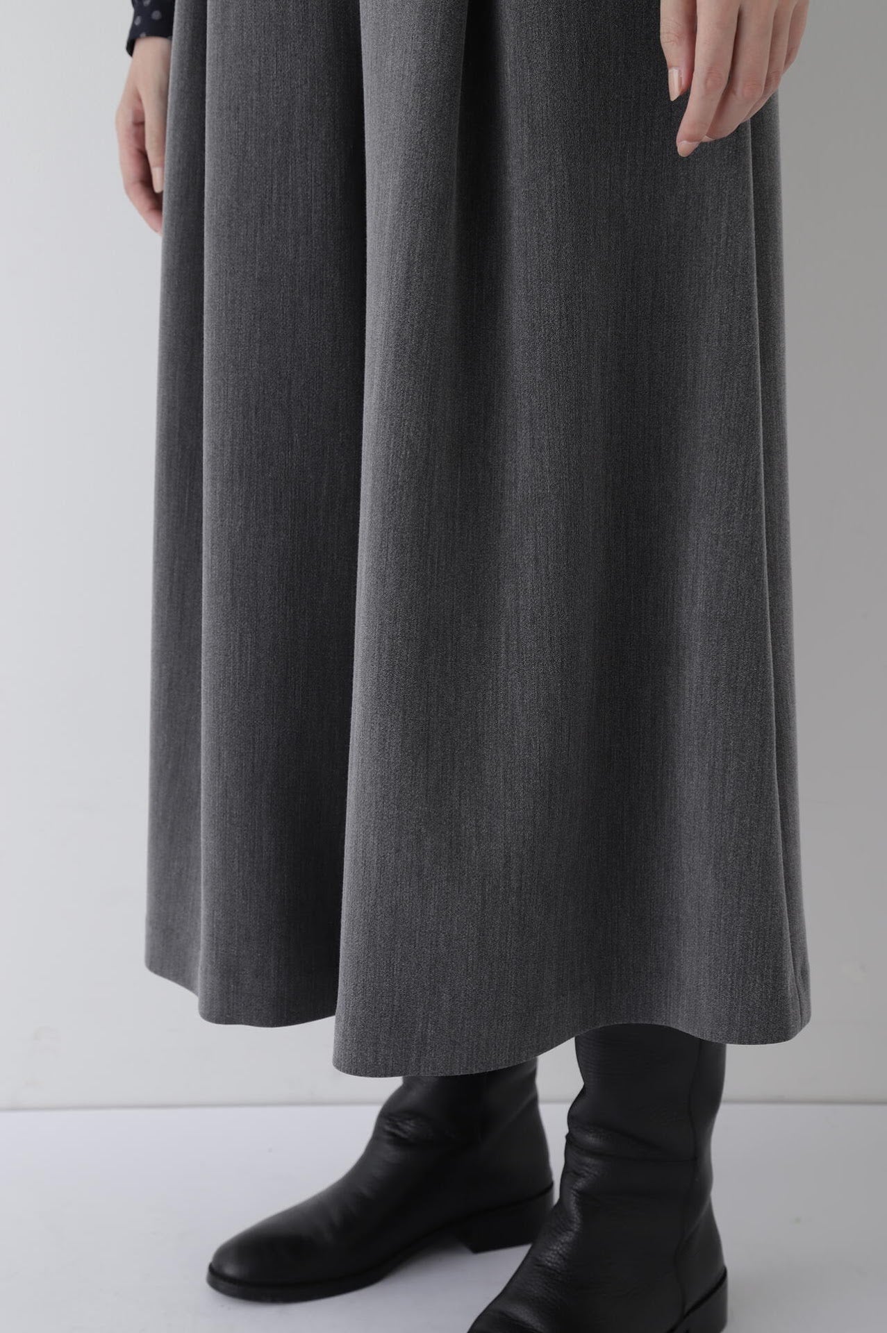 希少 極美品✤ ヒューマンメイド ウールクッション グレー ブラック マルストレ屋外クッション 60角 ダークグレー /A(ダークグレー