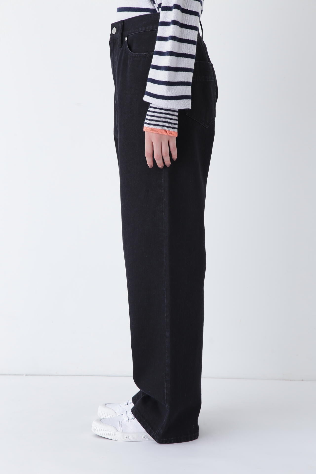 5643ad10-4352-5925-8558-f694f540f313_Image