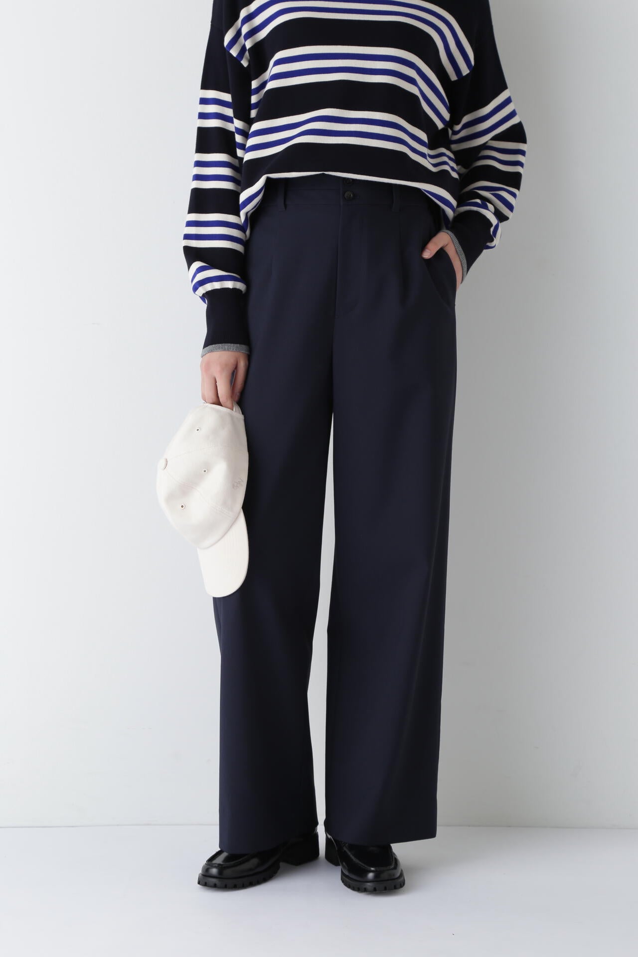 強撚シャークストレッチパンツ | human woman（ヒューマンウーマン