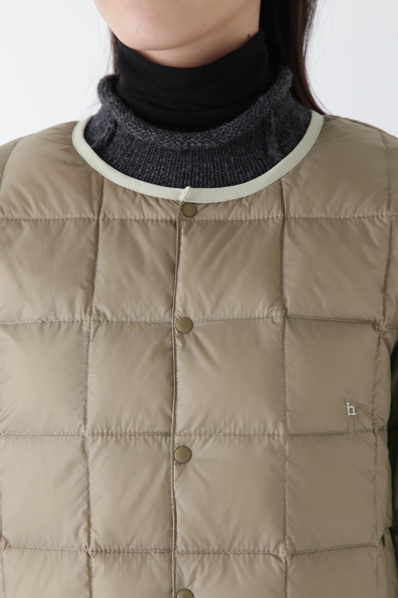 WEB・一部店舗限定サイズ】TAION×hwコラボ クルーネックボタンダウン