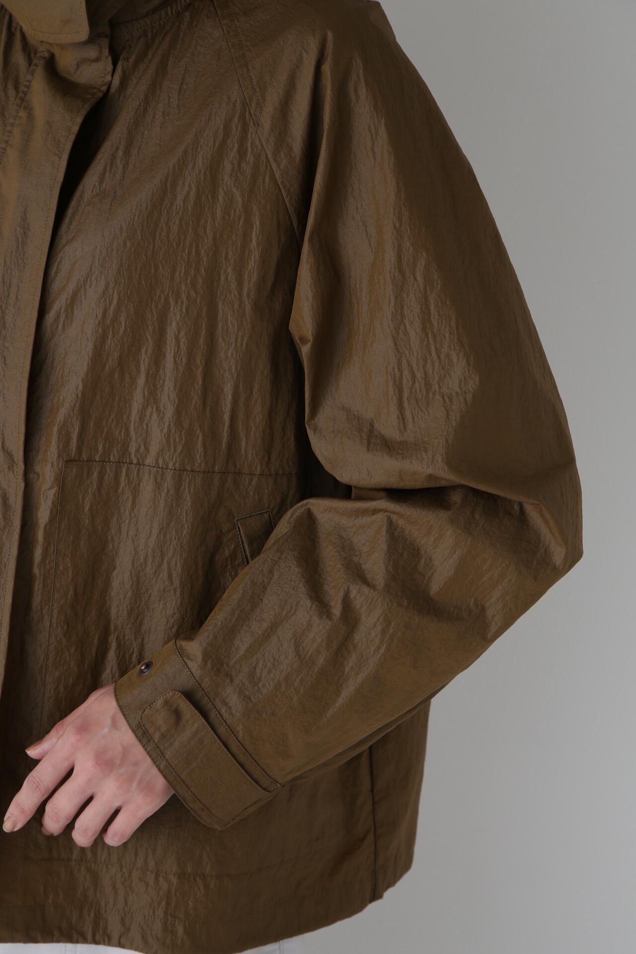 ナイロンシャインサテンブルゾン | human woman（ヒューマンウーマン