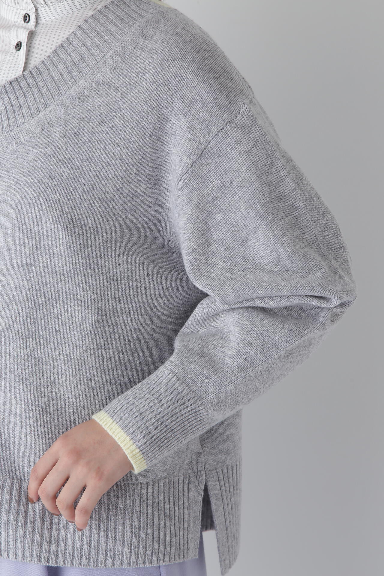 L 美品 24AW H BEAUTY&YOUTH ソリッドウール 9G Vネック H BEAUTY&YOUTH UNITED ARROWS（エイチビューティーアンドユース