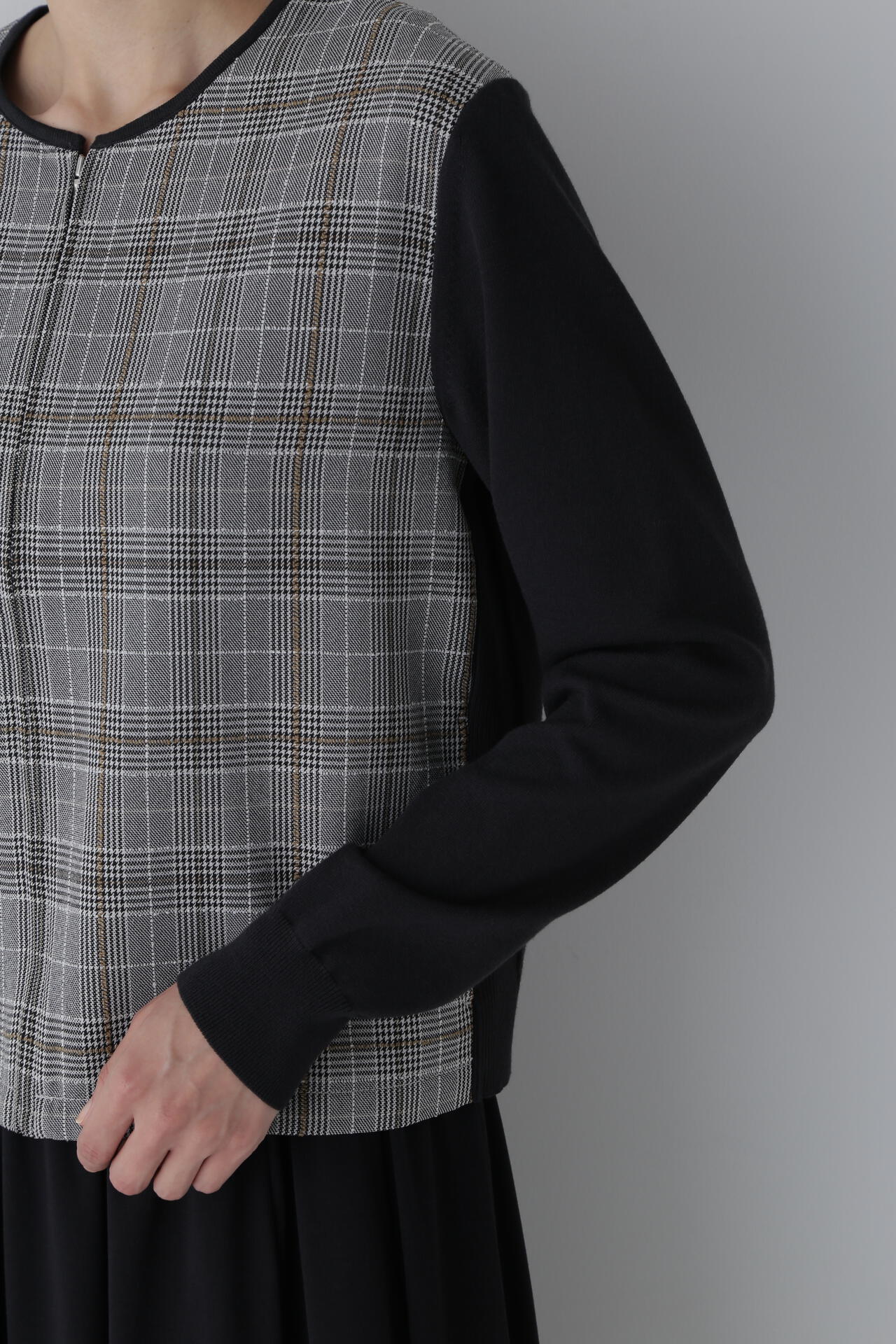 【極美品】MADISONBLUE ガウンニット2024年モデル 異素材ミックス セール】ミックスカラーニット（ニット/セーター）｜Q（キュー