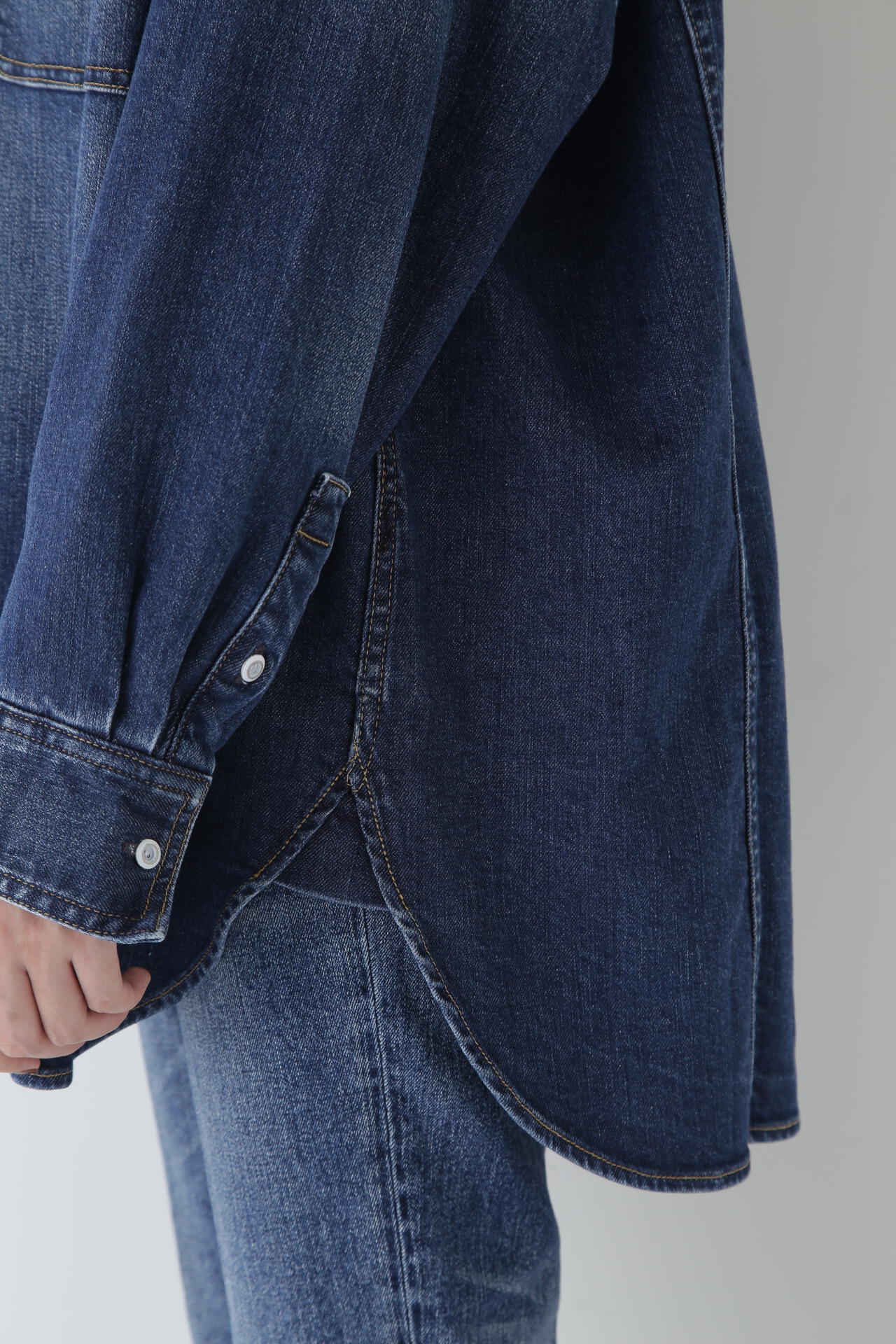 ad213b93-165d-53d1-91ba-a09385b7c283_Image