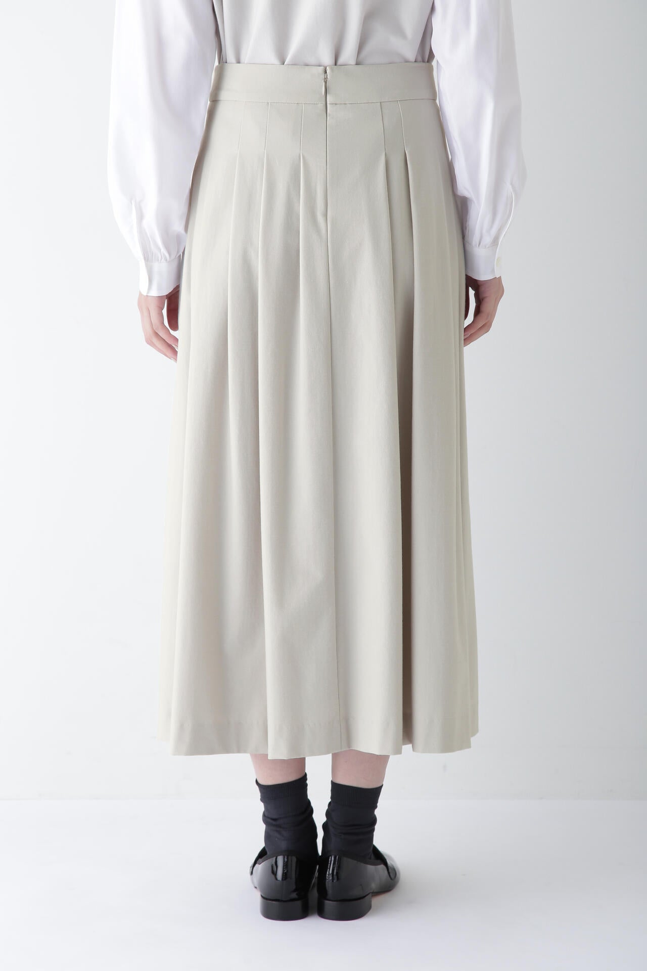 プレーティングジャージーランダムタックスカート | human woman