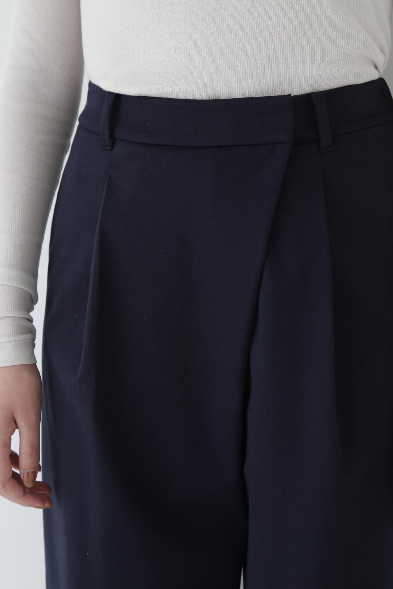 affc1528-aeeb-5920-8caf-fcea0d5e4e38_Image