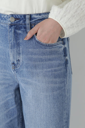 c9ebeb7a-13d9-579b-b321-d2858c4853bd_Image