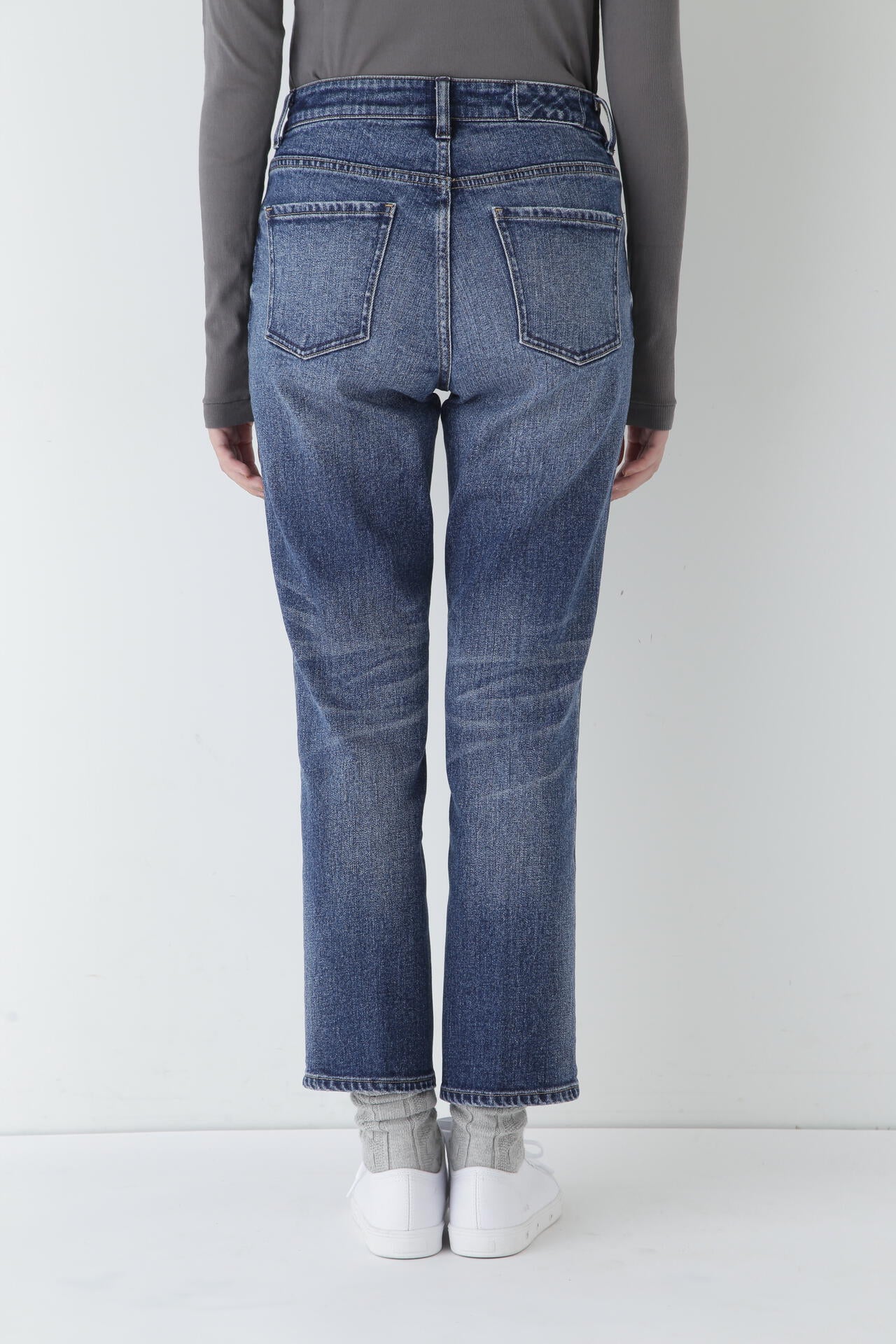 962a9a49-b134-5c79-907b-d2b0d44a8221_Image