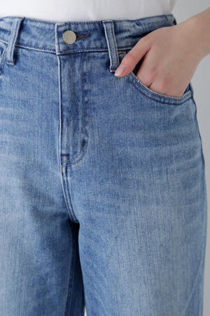 8b836254-a3a5-523b-b47d-ebabfaaa1cfd_Image