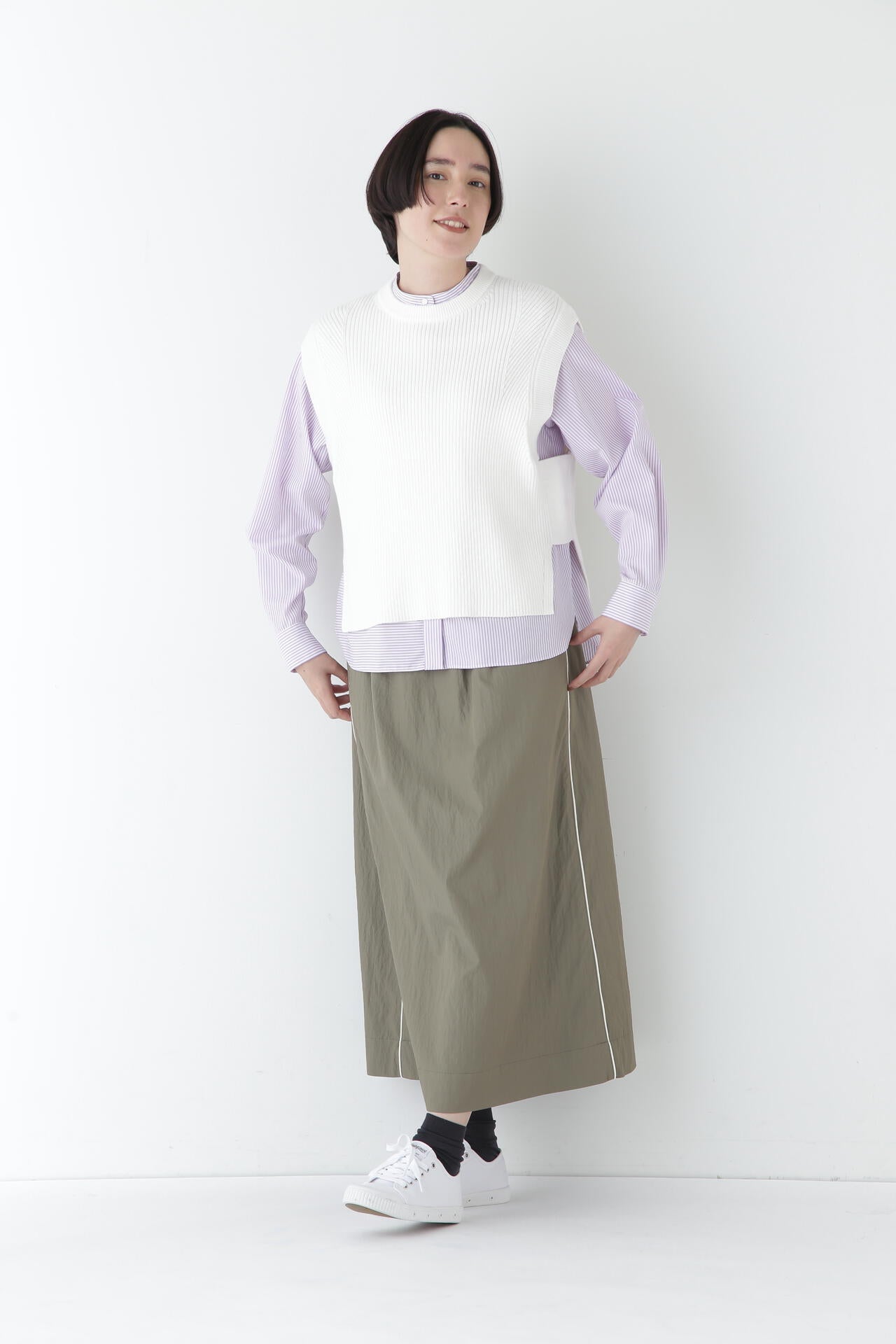 ウォッシャブル】綿ポリリブ見えクルーベスト | human woman