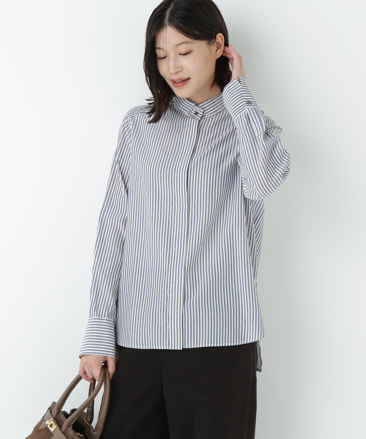 ストライプローンハイネックシャツ