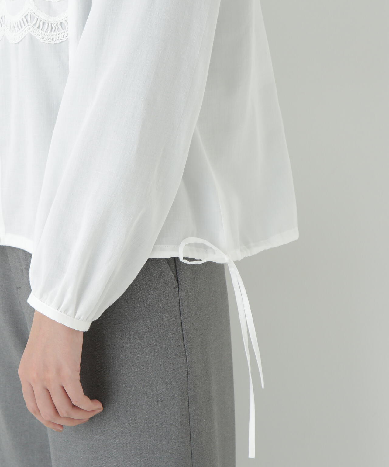 レイヤーレースブラウス | human woman（ヒューマンウーマン