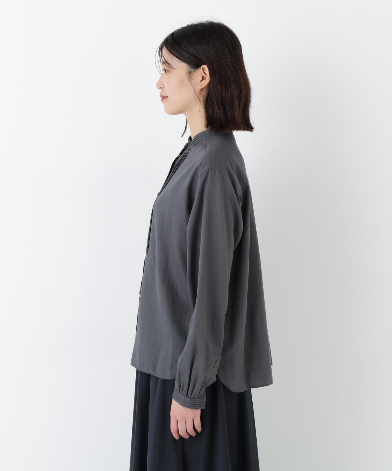 ピンタックバンドカラーブラウス