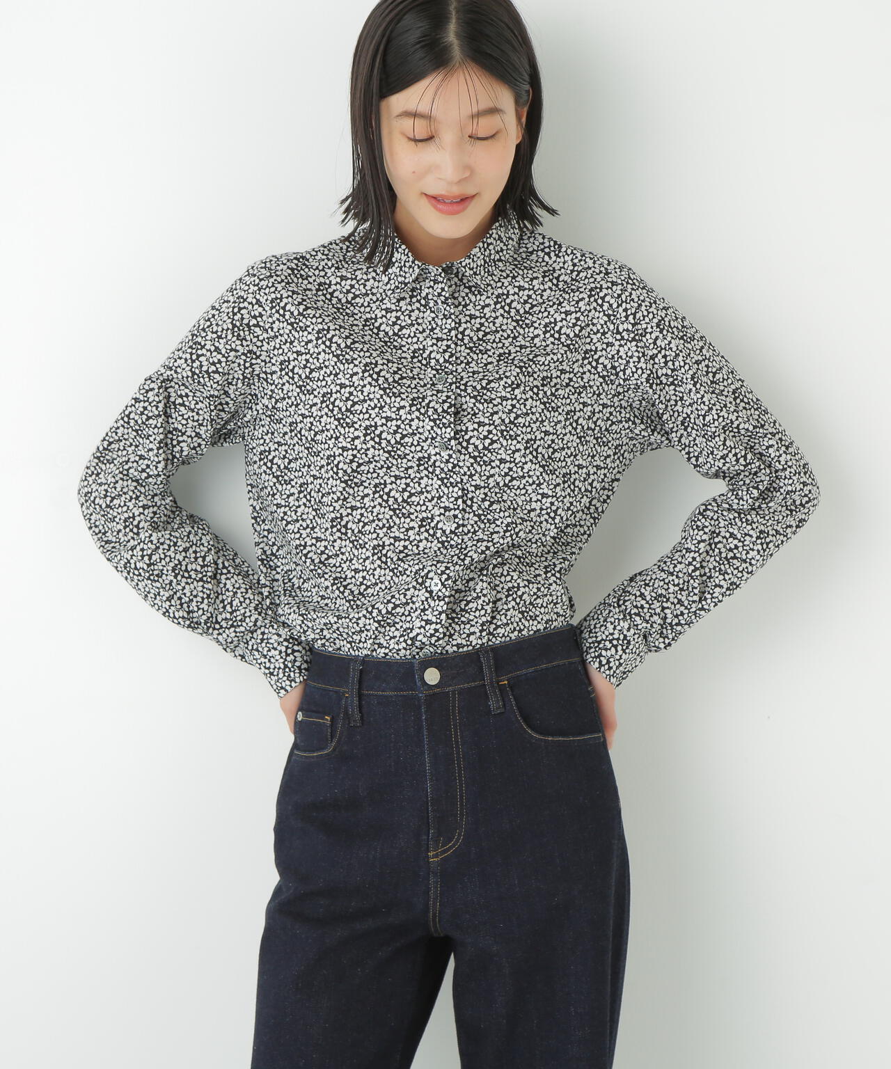 リバティプリントベーシックカラーシャツ