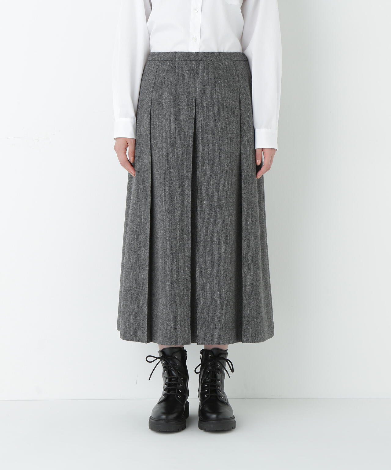 ヘリンボーンツィードタックスカート