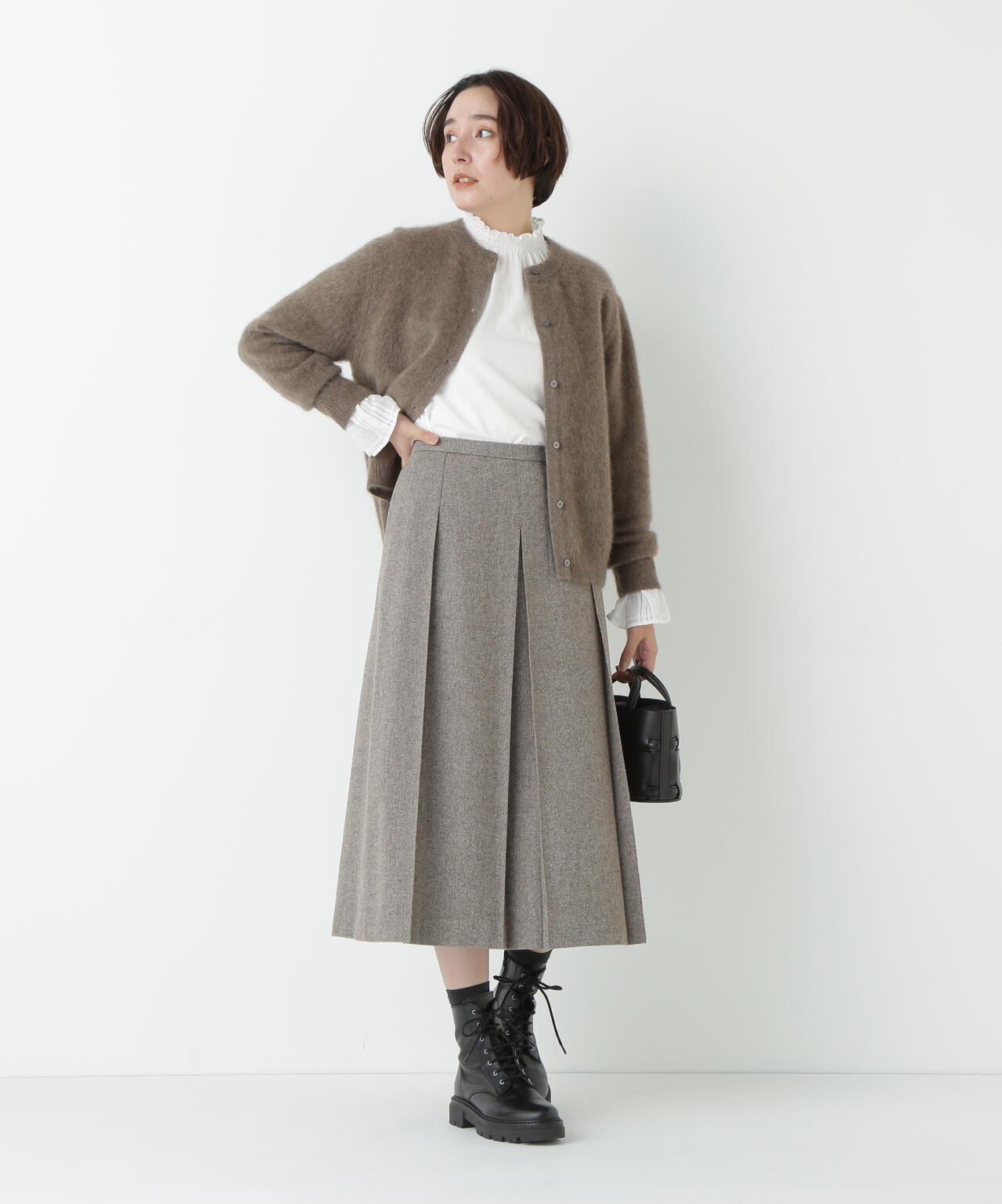 ヘリンボーンツィードタックスカート