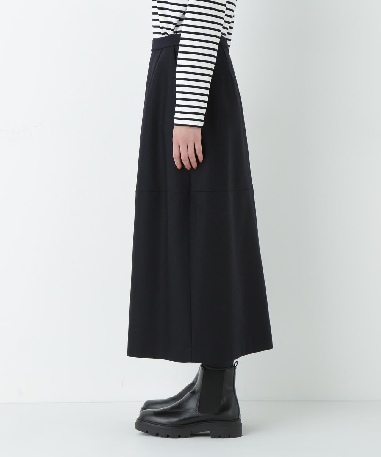 i+mu センソユニコ ウール　ダークグレー 花　変形スカート　総ゴム ウールサキソニーコクーンスカート | human woman（ヒューマン