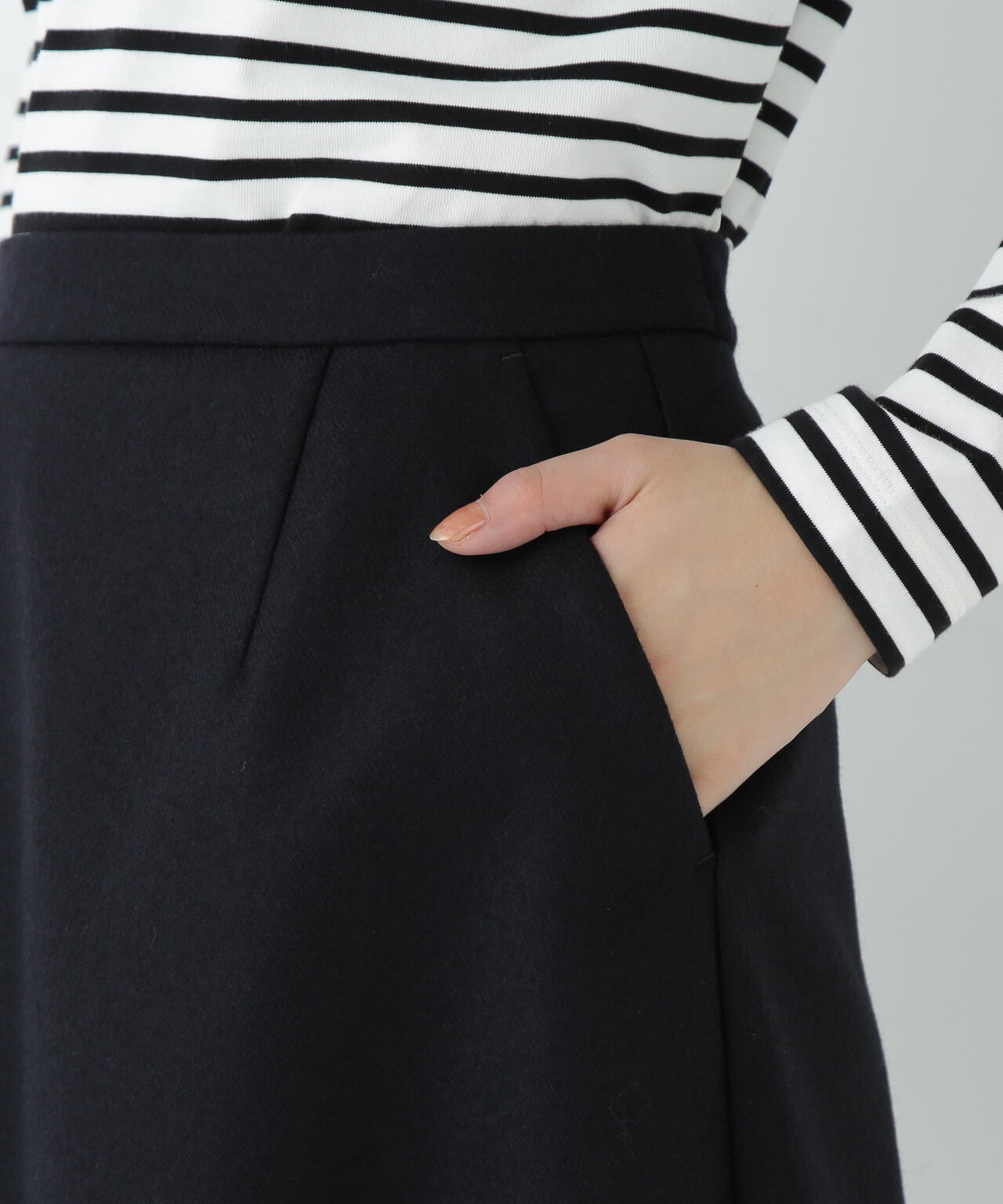 ウールサキソニーコクーンスカート | human woman（ヒューマンウーマン