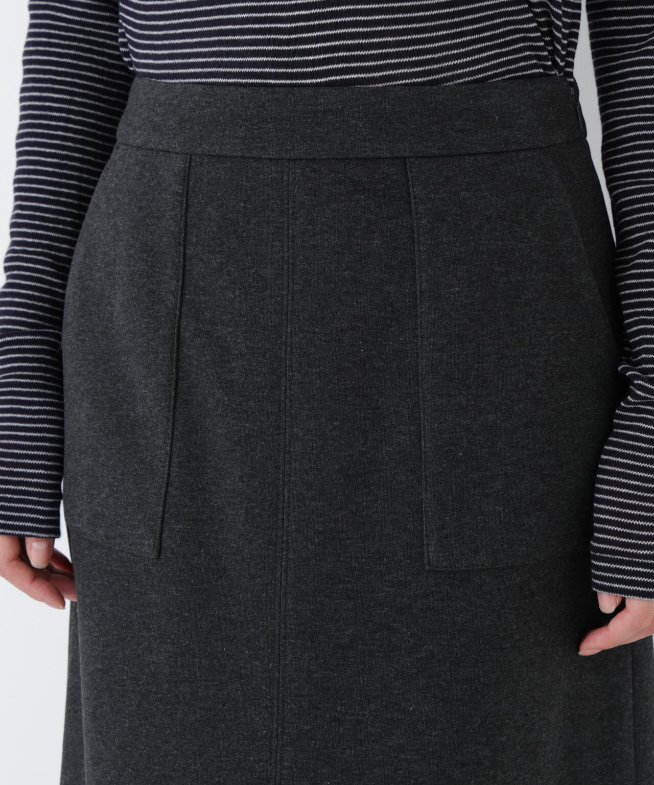 ニードルパンチスカート