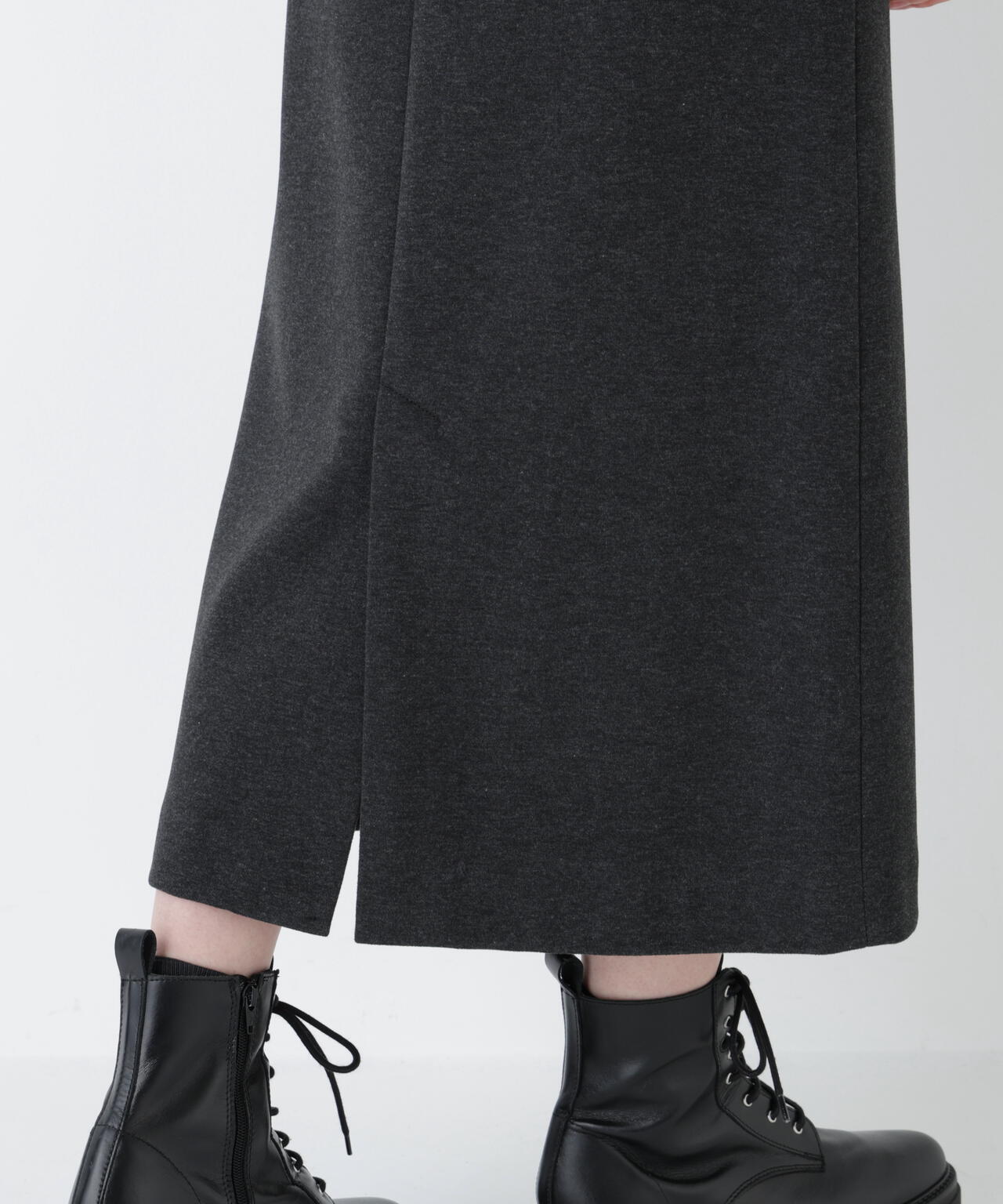 ニードルパンチスカート