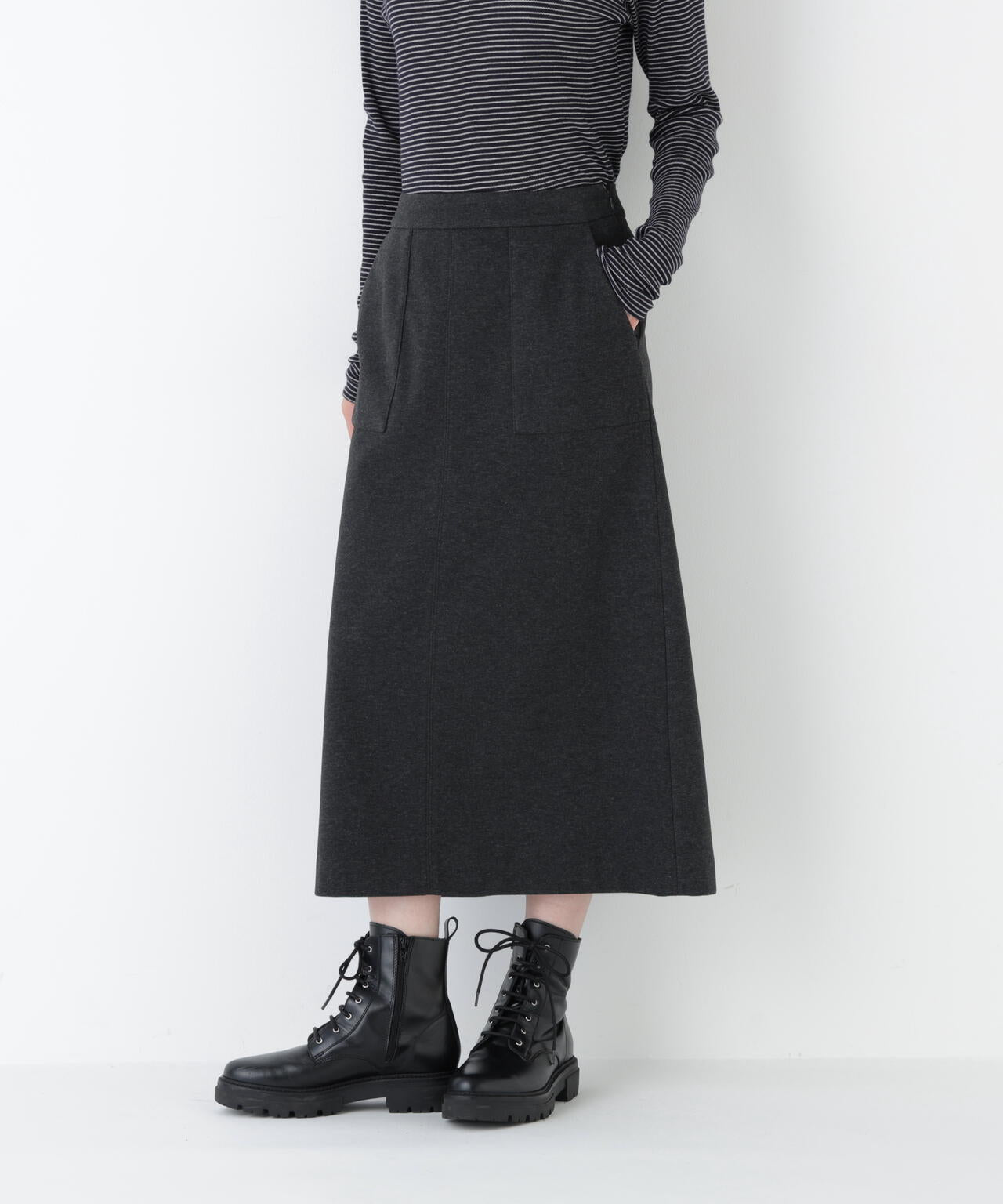 ニードルパンチスカート | human woman（ヒューマンウーマン