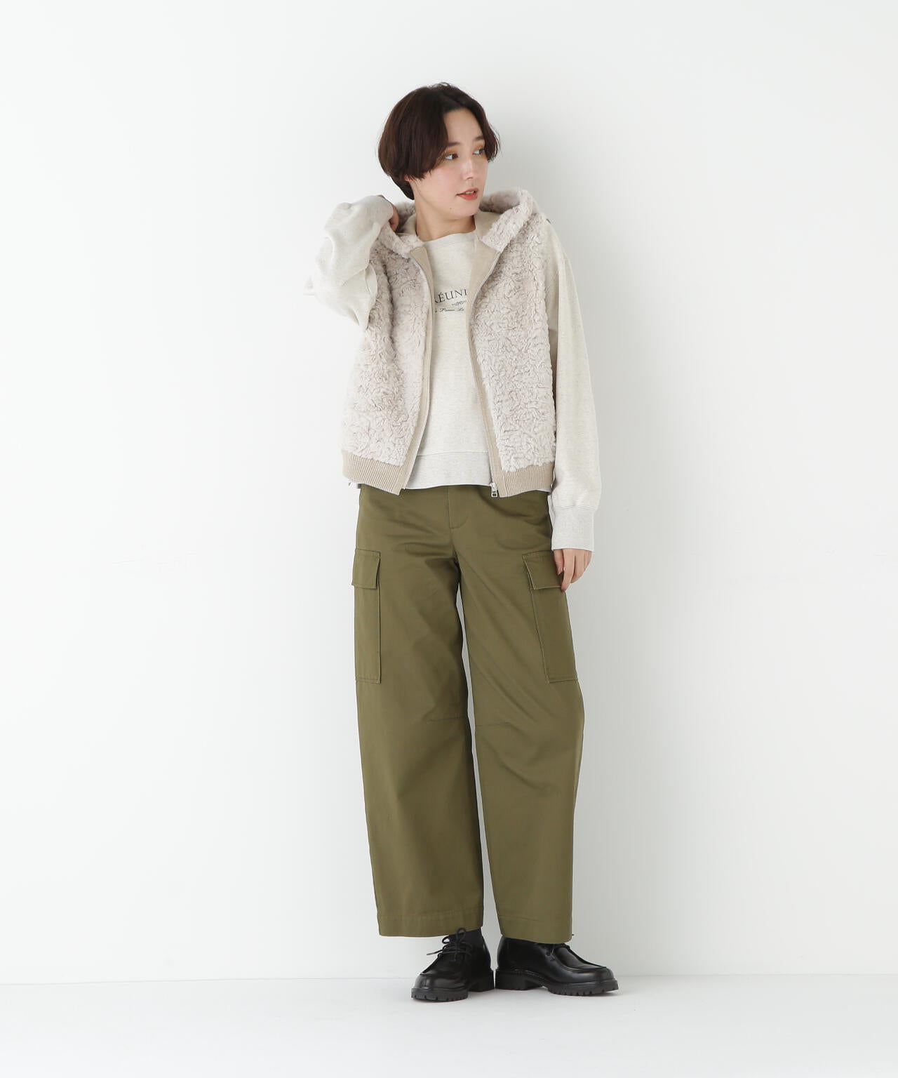 かおりん オーガニックコットンチノクロスカーゴパンツ | human woman