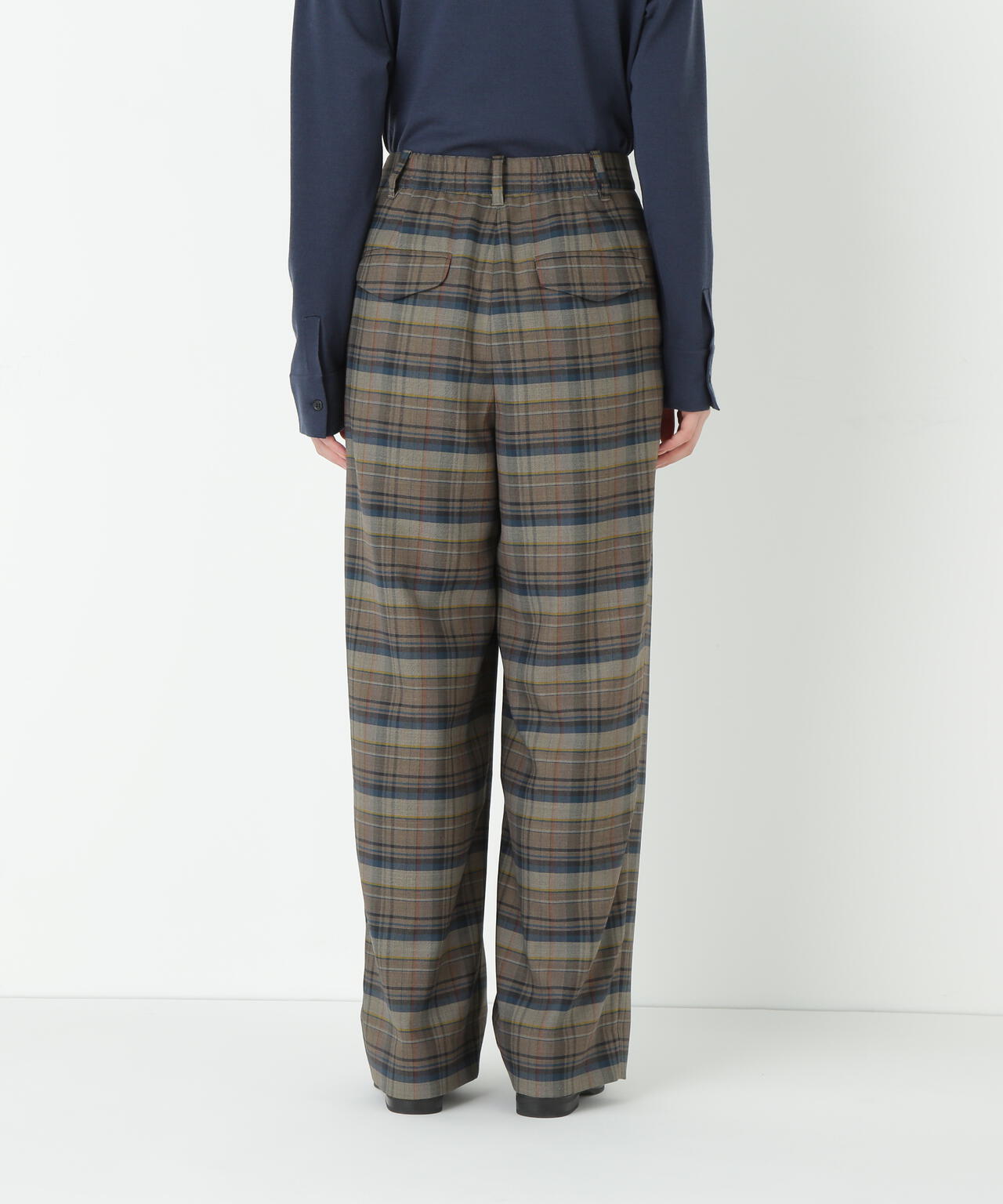 先染めチェックタックセミワイドパンツ