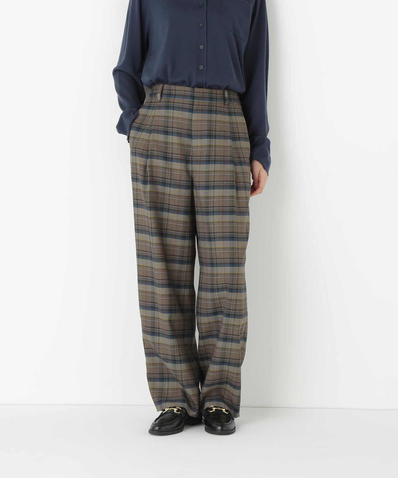 先染めチェックタックセミワイドパンツ | human woman（ヒューマン