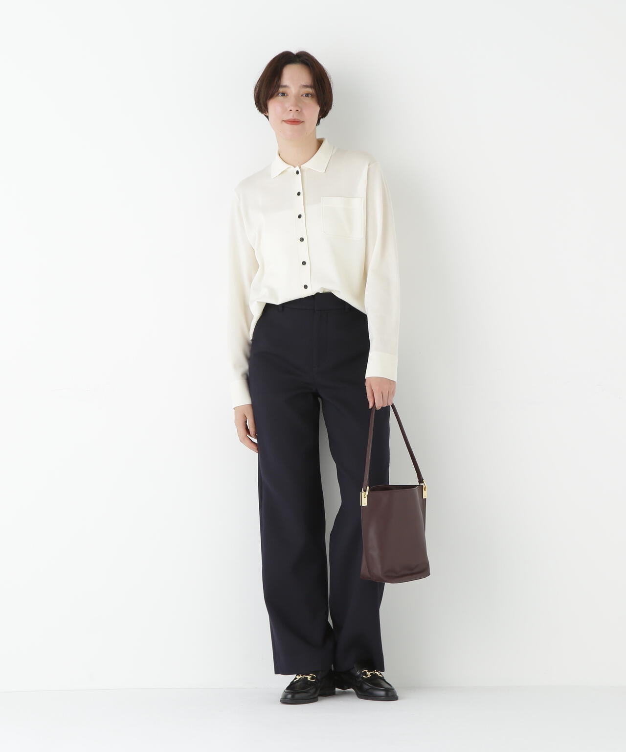 ダブルクロスストレートパンツ | human woman（ヒューマンウーマン