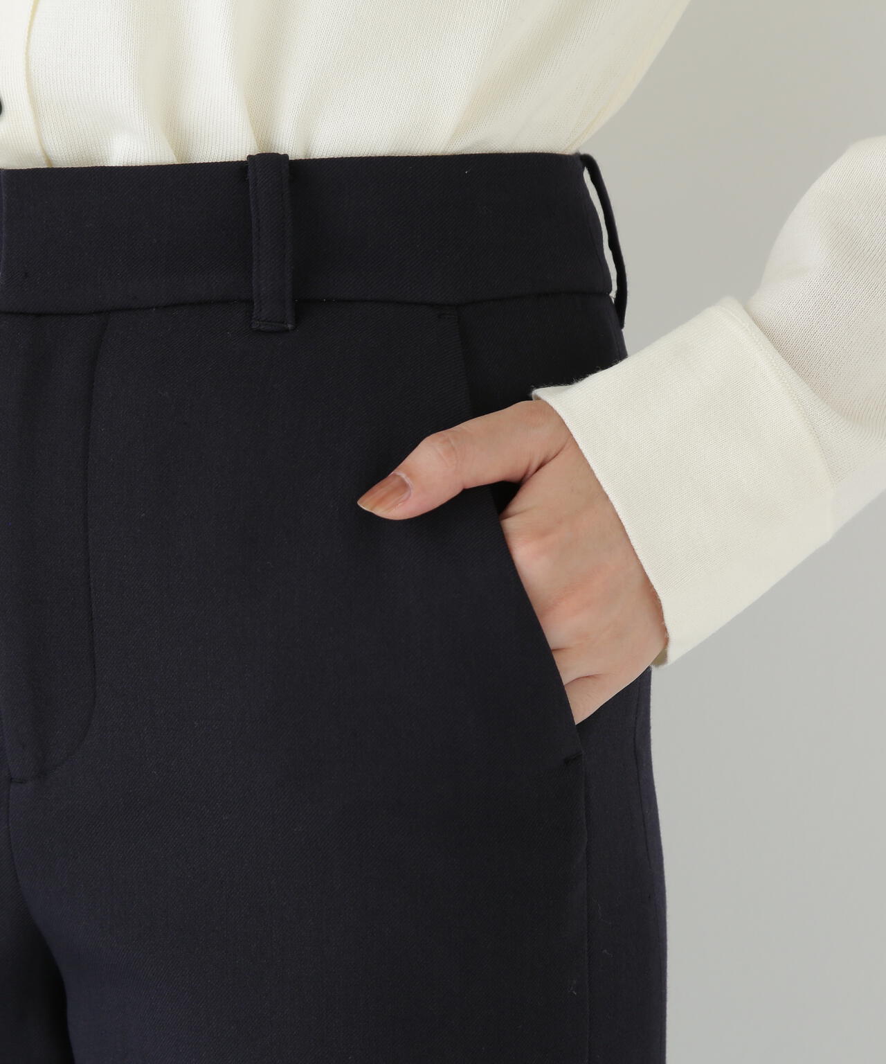 ダブルクロスストレートパンツ | human woman（ヒューマンウーマン