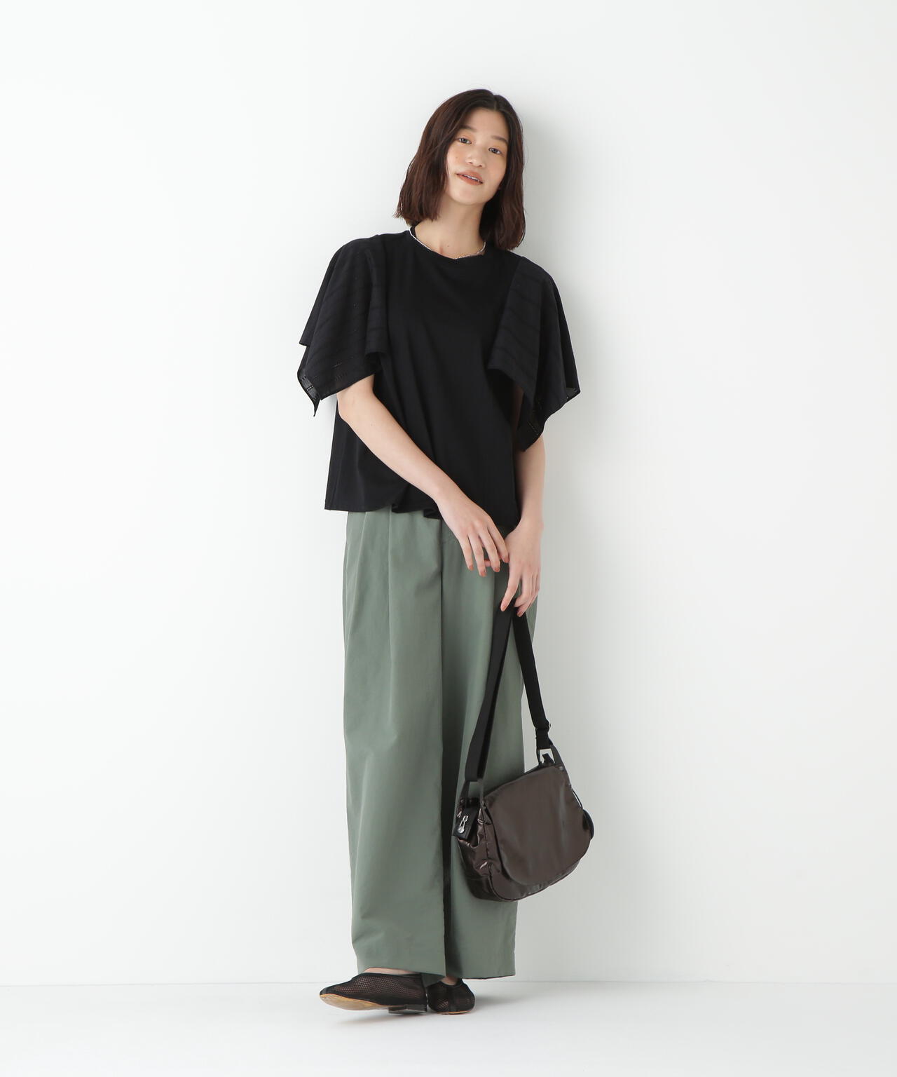 綿ナイロンタッサータックワイドパンツ