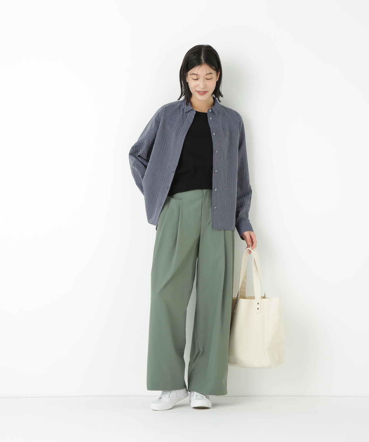 綿ナイロンタッサータックワイドパンツ