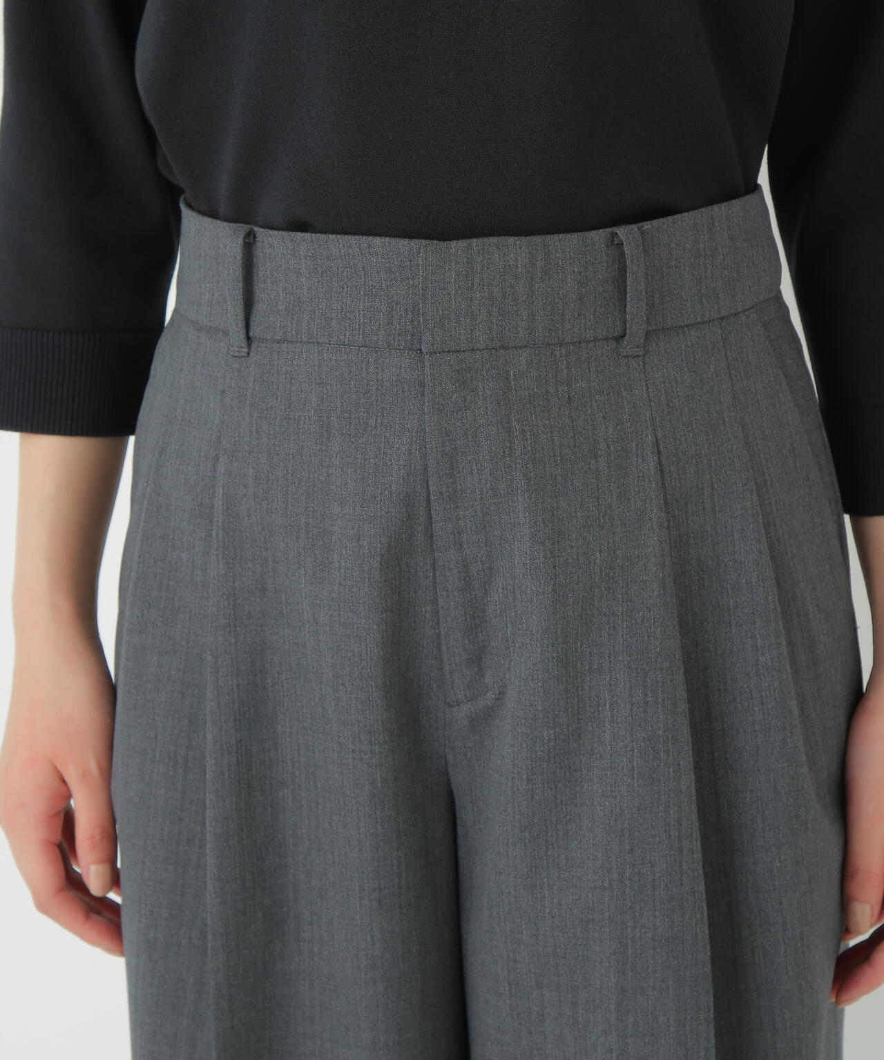 ダブルタックバギーパンツ