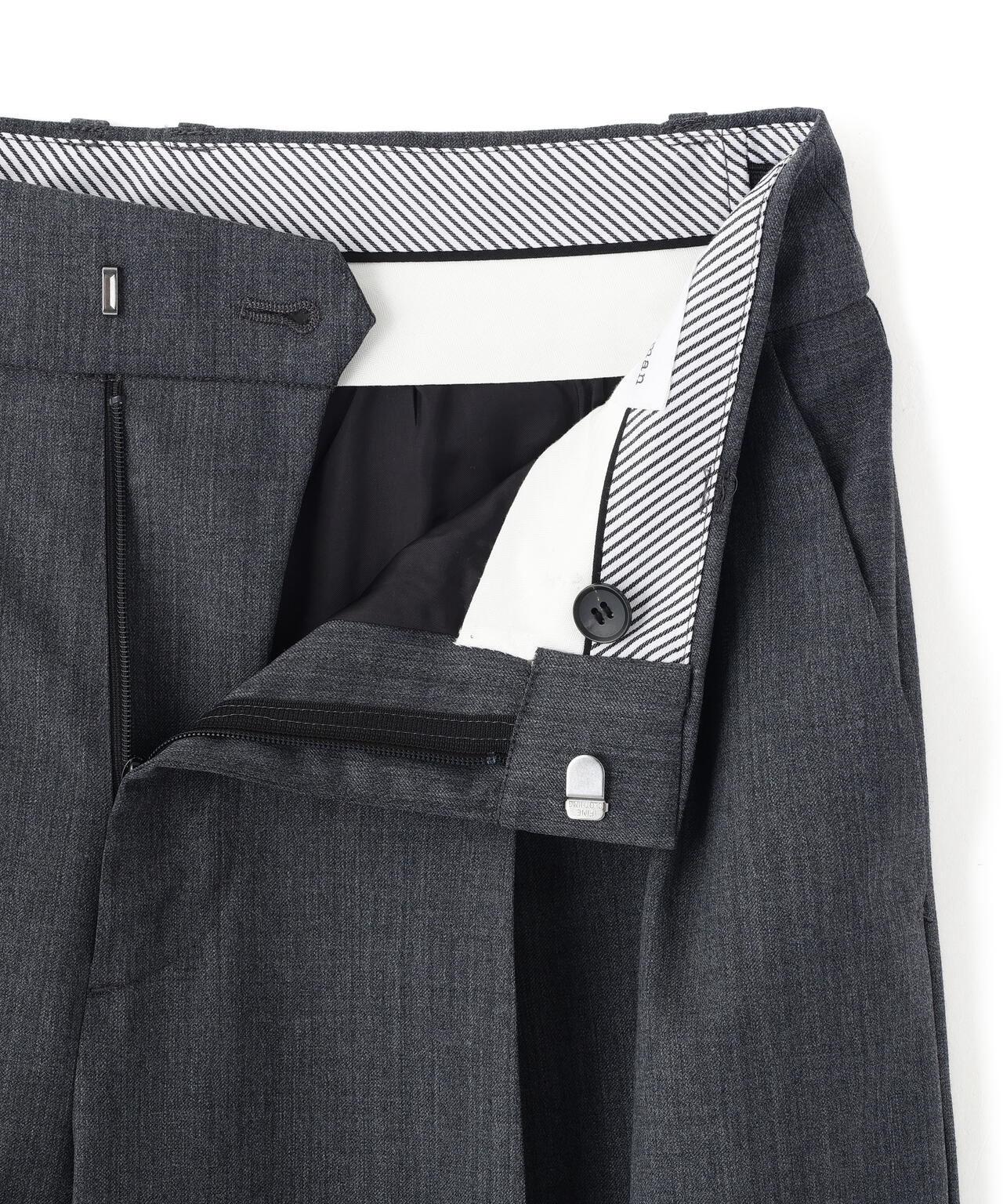 ダブルタックバギーパンツ