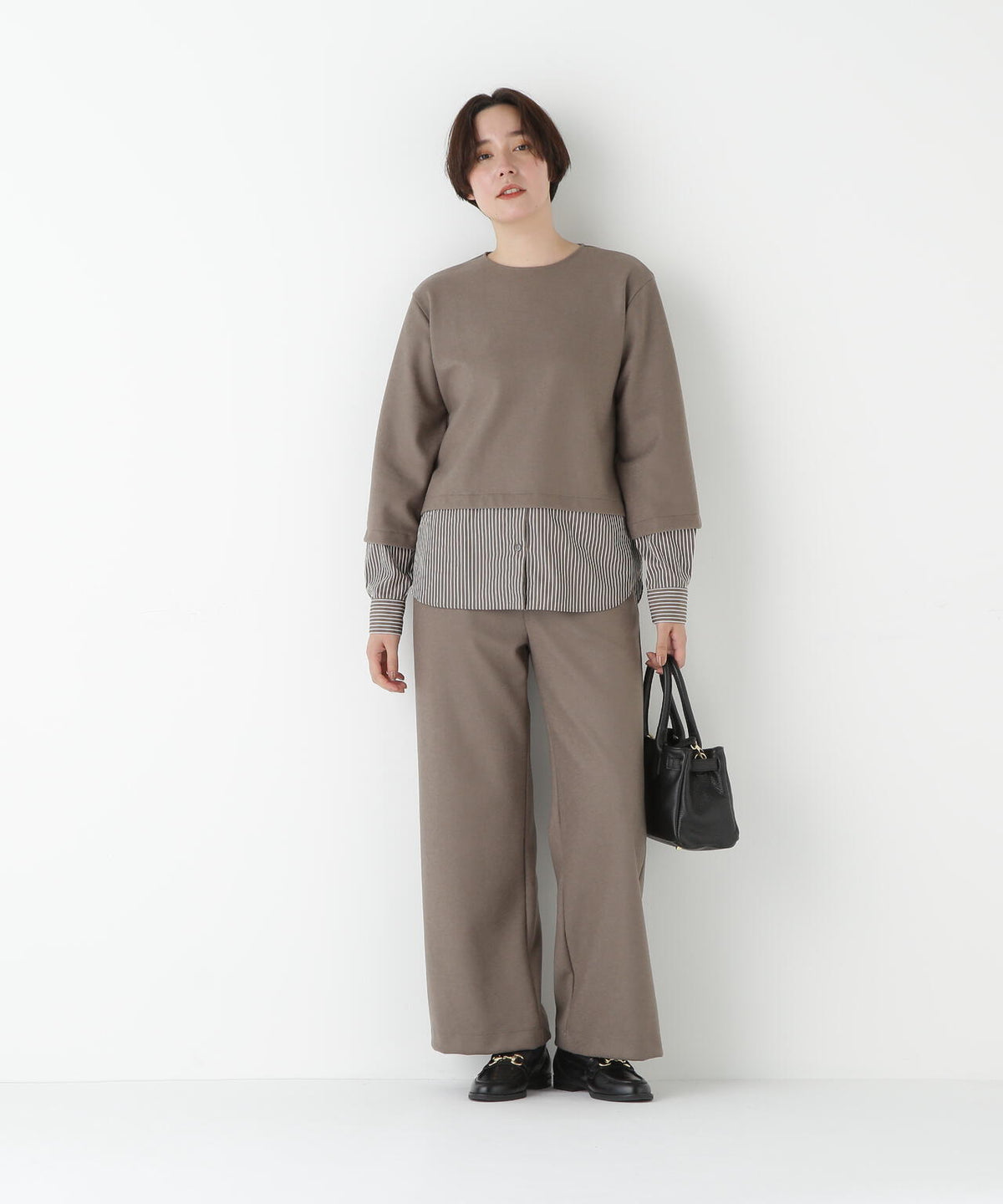 ミルドジャージーストレートパンツ