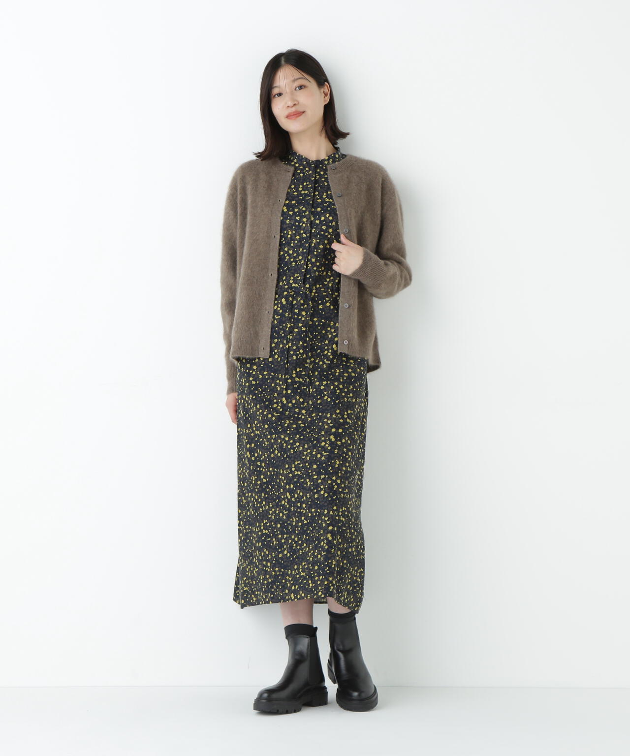 プチフラワープリントブラウジングバンドカラーワンピース