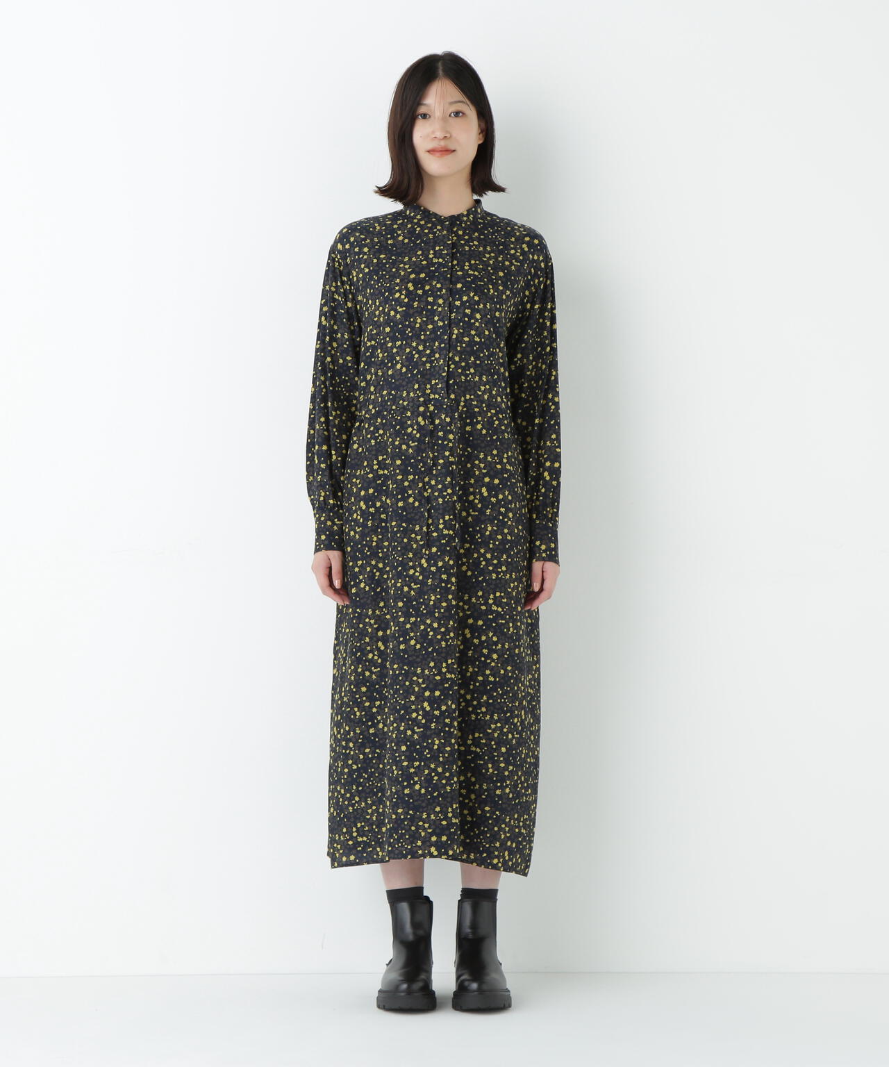 プチフラワープリントブラウジングバンドカラーワンピース