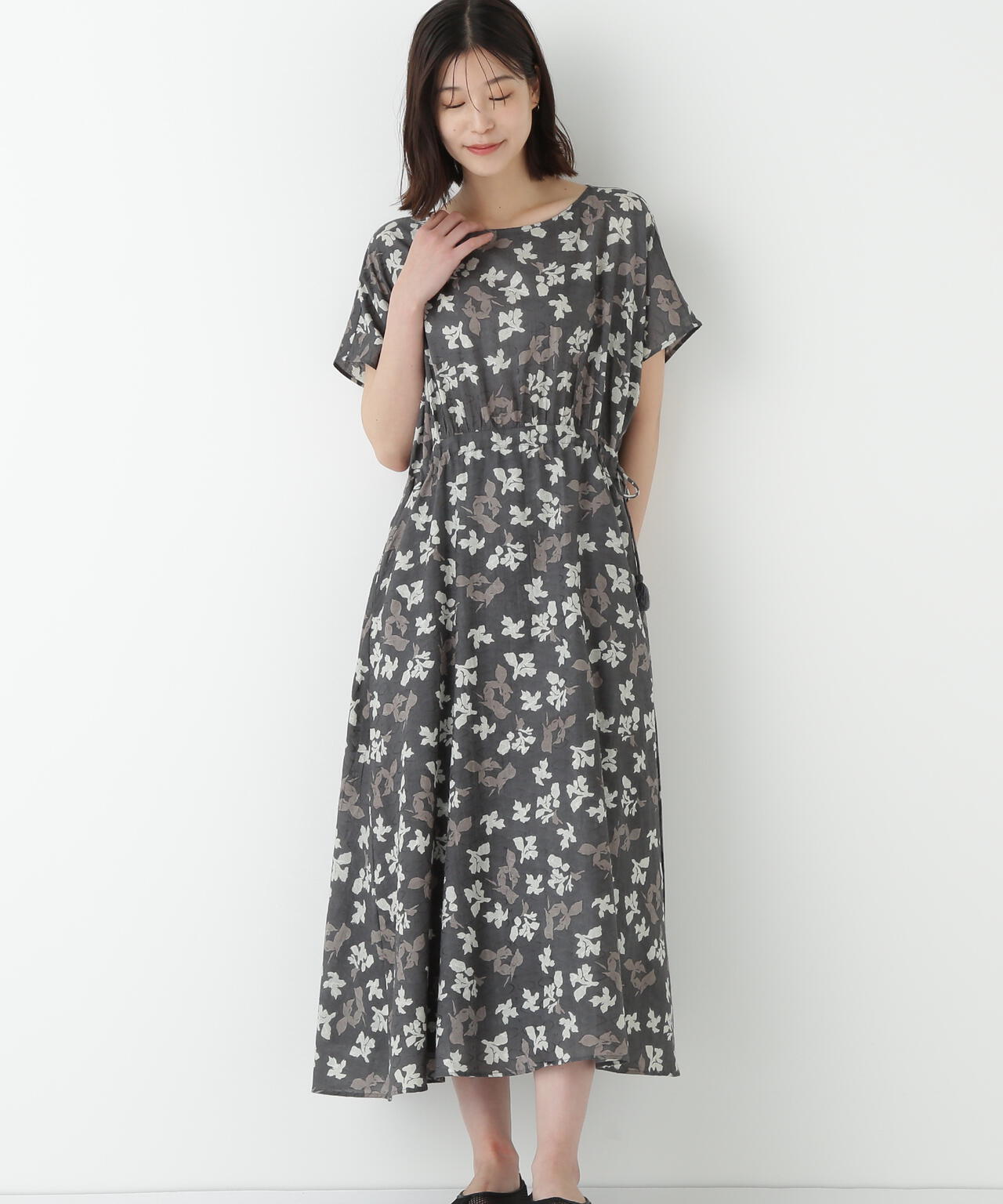 インドドビーリーフプリントフレンチドルマンスリーブワンピース