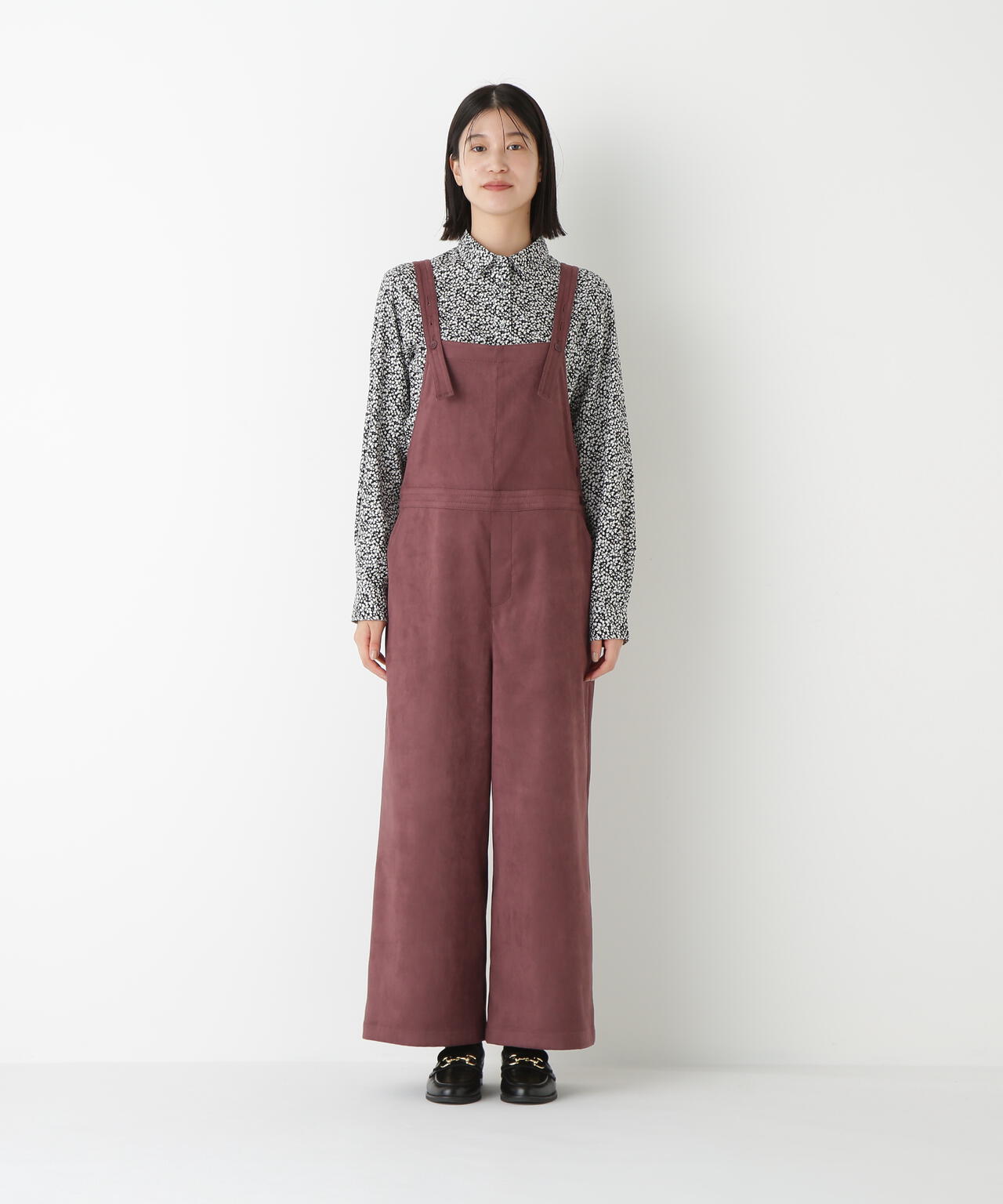 コンフェクト　オーバーオール ストレッチスェードオーバーオール | human woman（ヒューマン