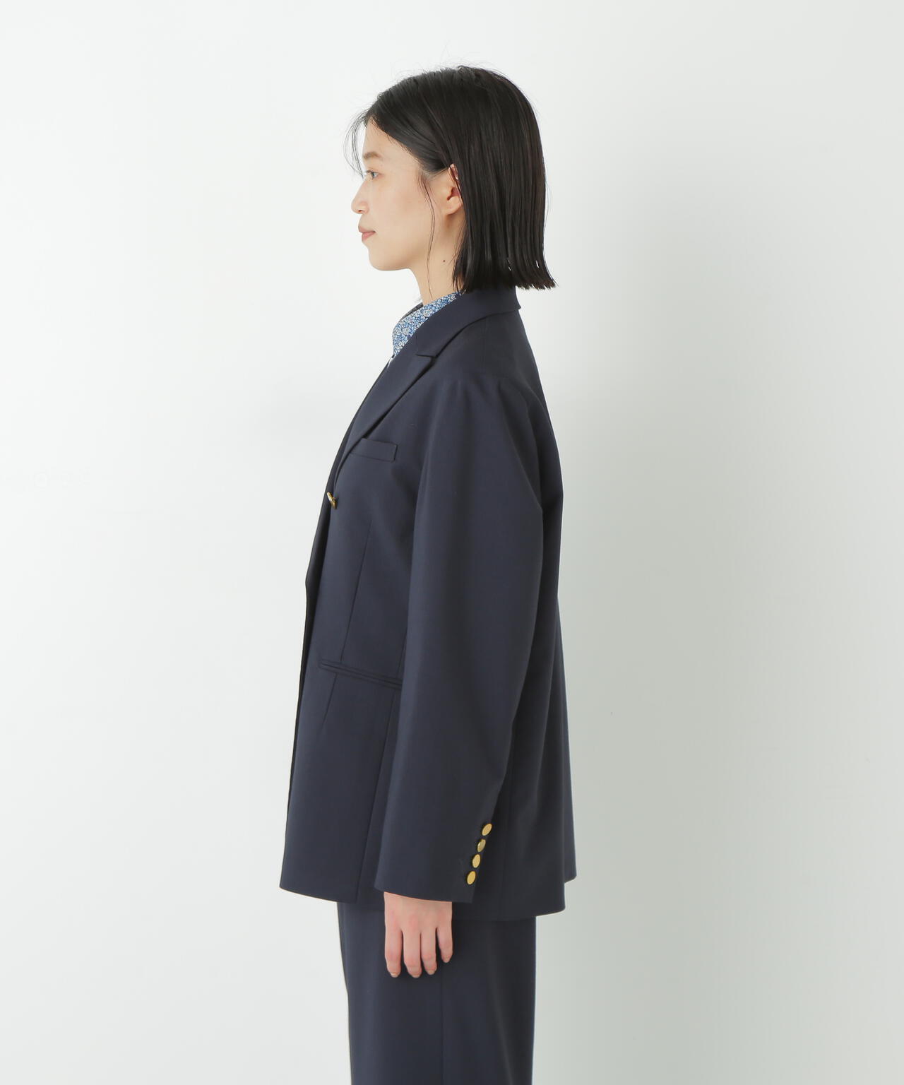 強撚シャークスキンピークドラペルジャケット