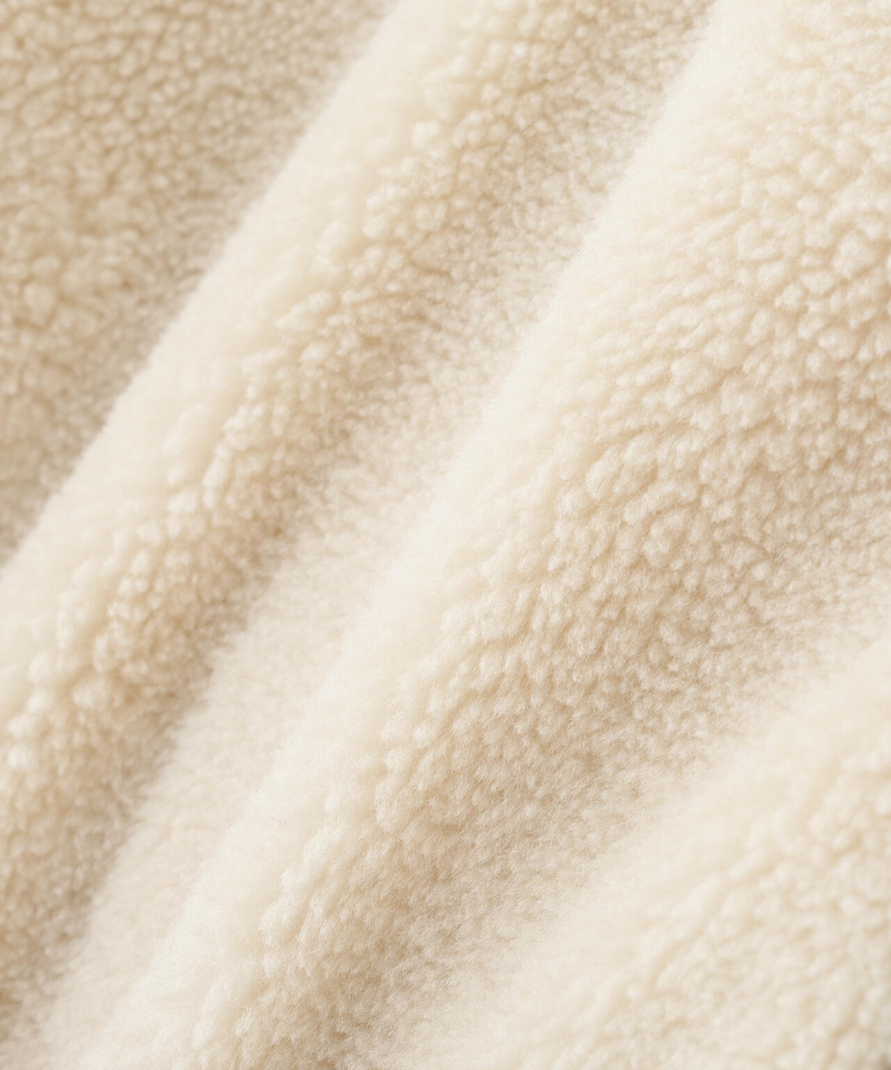 ≪ＴＡＩＯＮコラボ≫リバーシブルボアダウンブルゾン