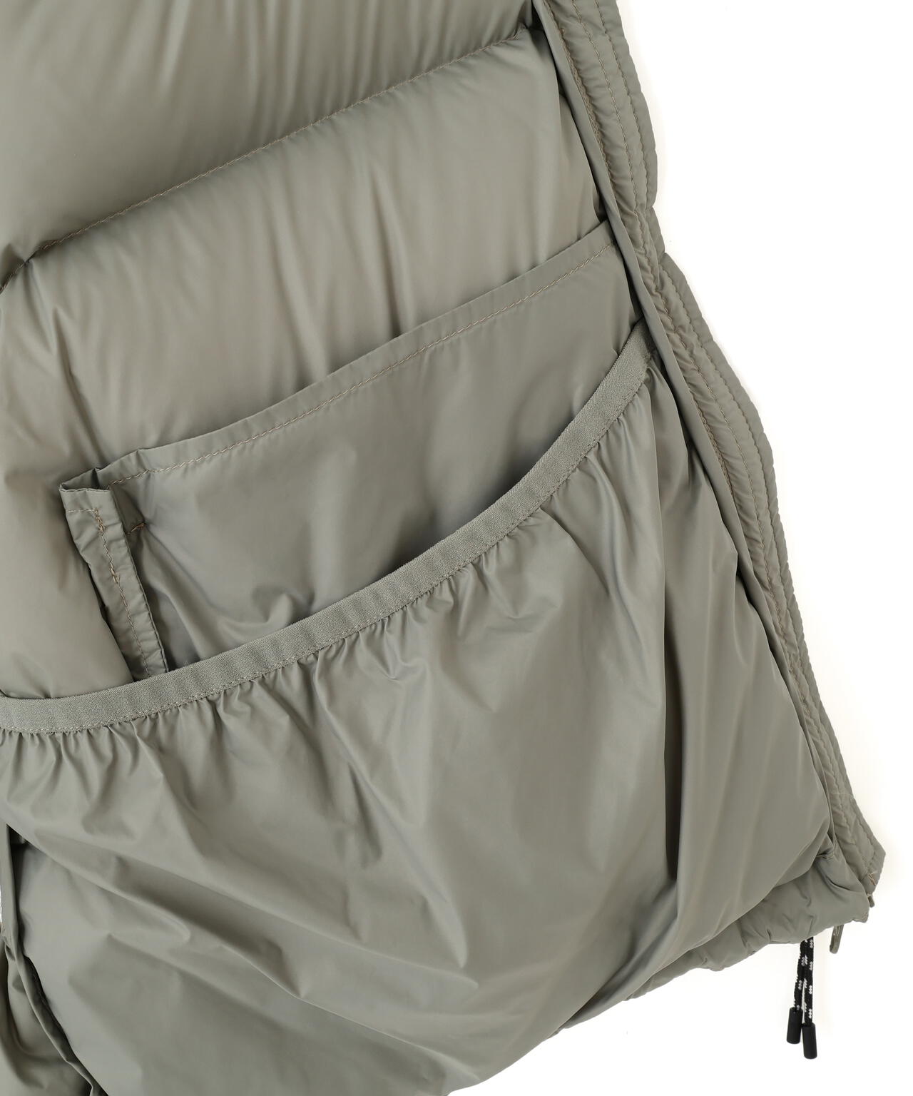 ≪ＴＡＩＯＮコラボ≫ボリュームスタンドダウンベスト