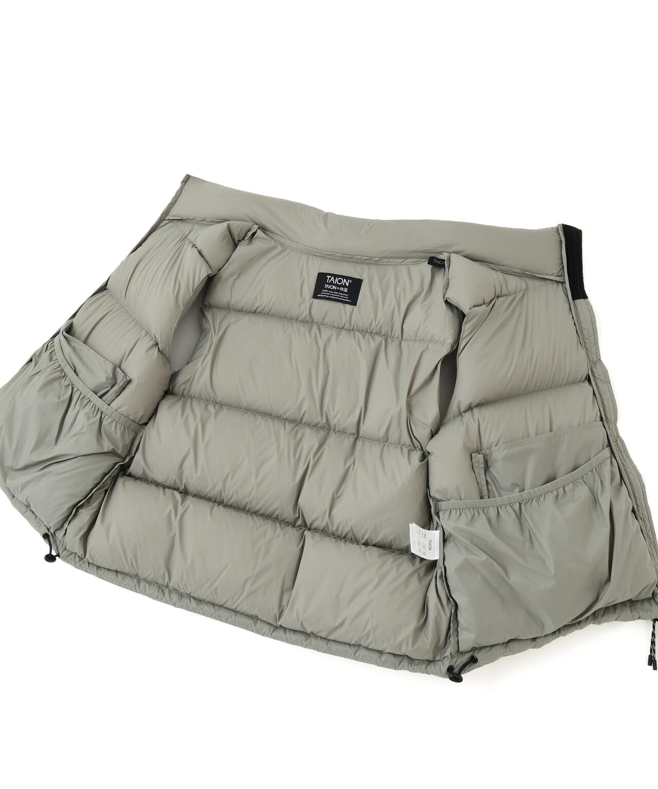 ≪ＴＡＩＯＮコラボ≫ボリュームスタンドダウンベスト